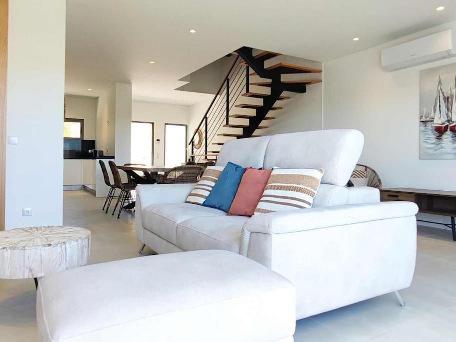 Villa Vistas Mar D - Sea View & Privat Jacuzzi & Pool And Garden