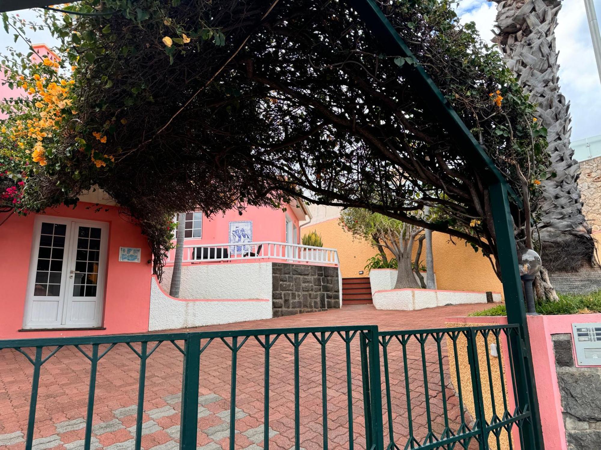 Holiday home Falesia Gardens Canico (Madeira)