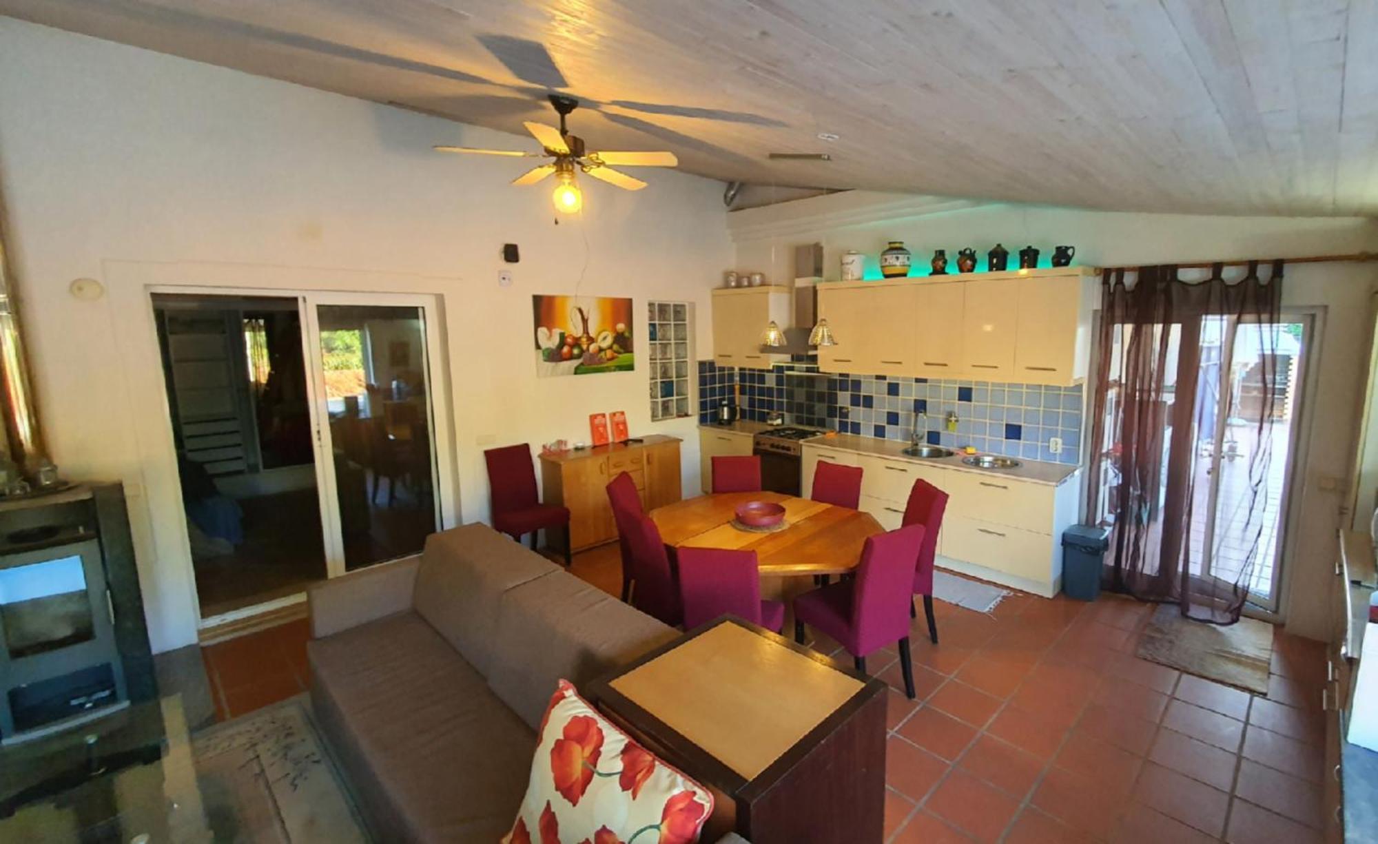 Oceanfront - 8 Rooms, 2 Kitchens With Pool, Billiard Table And Beach-volleyball Court * Carvoeiro (Lagoa)
