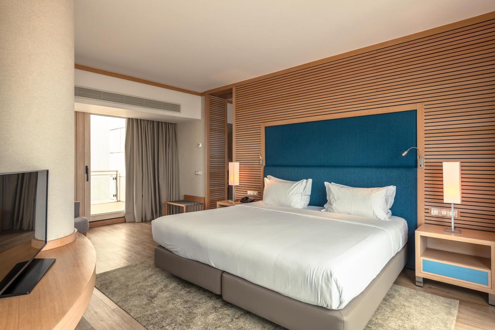Oceanfront - Preferred And 5*