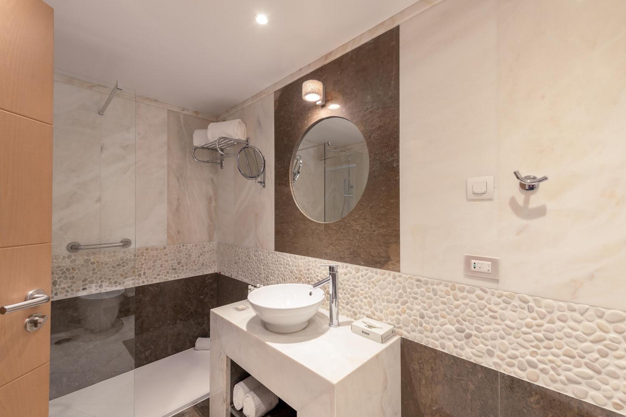 Oceanfront - Preferred And 5* Sesimbra