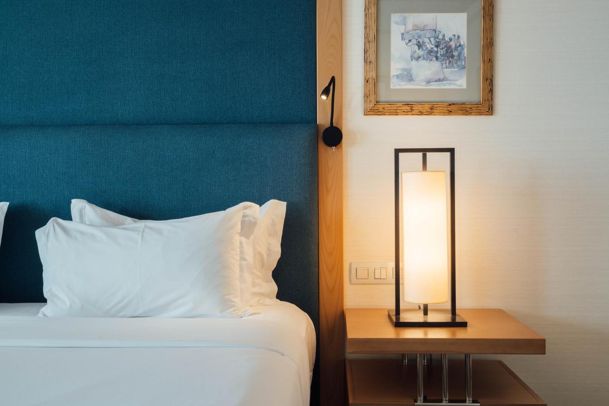 Oceanfront - Preferred And Hotel