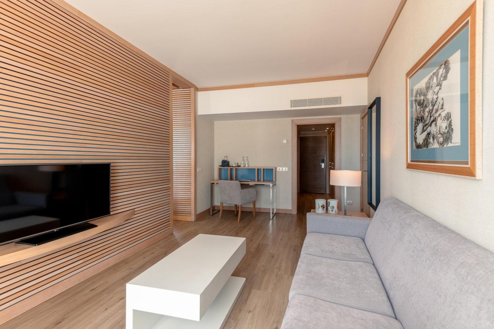 Hotel Oceanfront - Preferred And