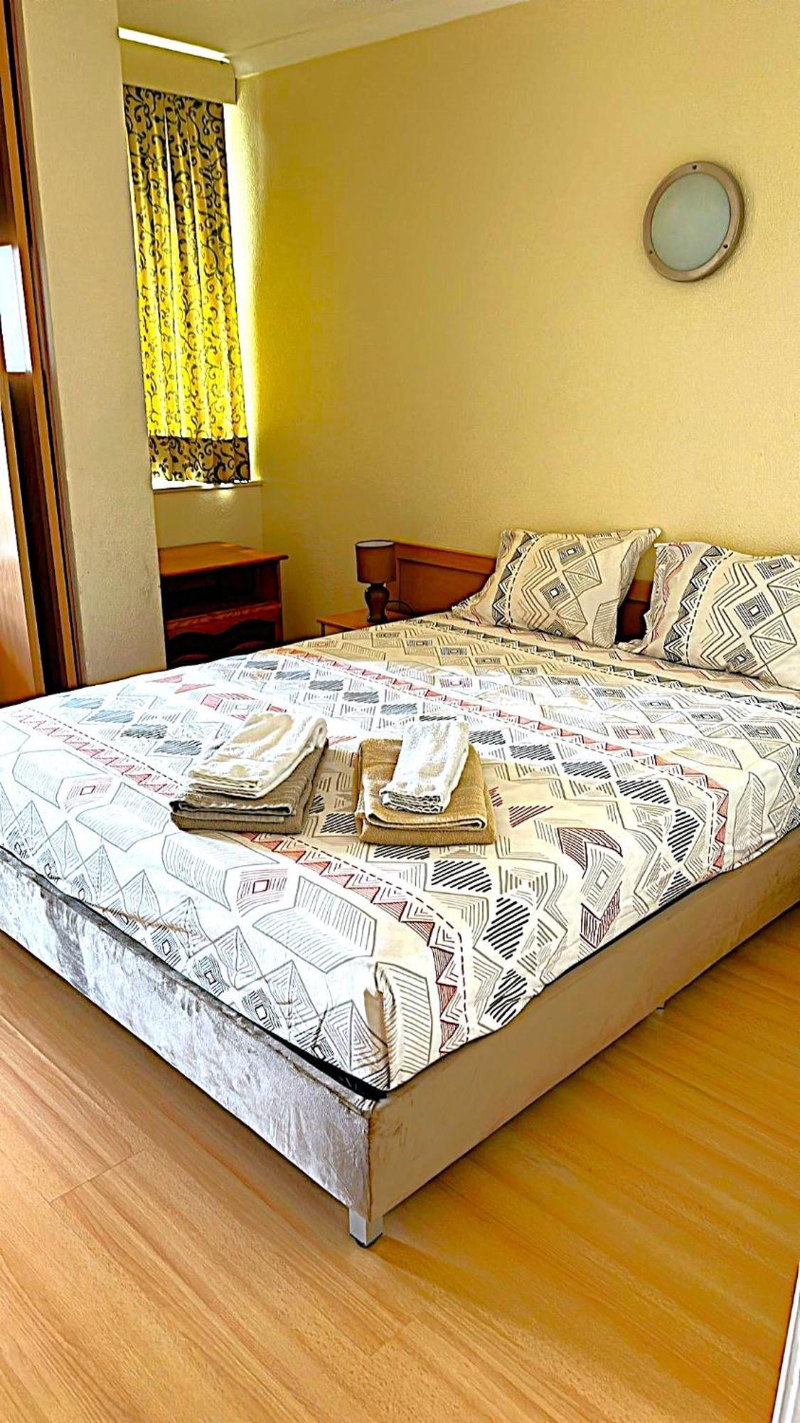 Junto A Com Piscina. Apartamento