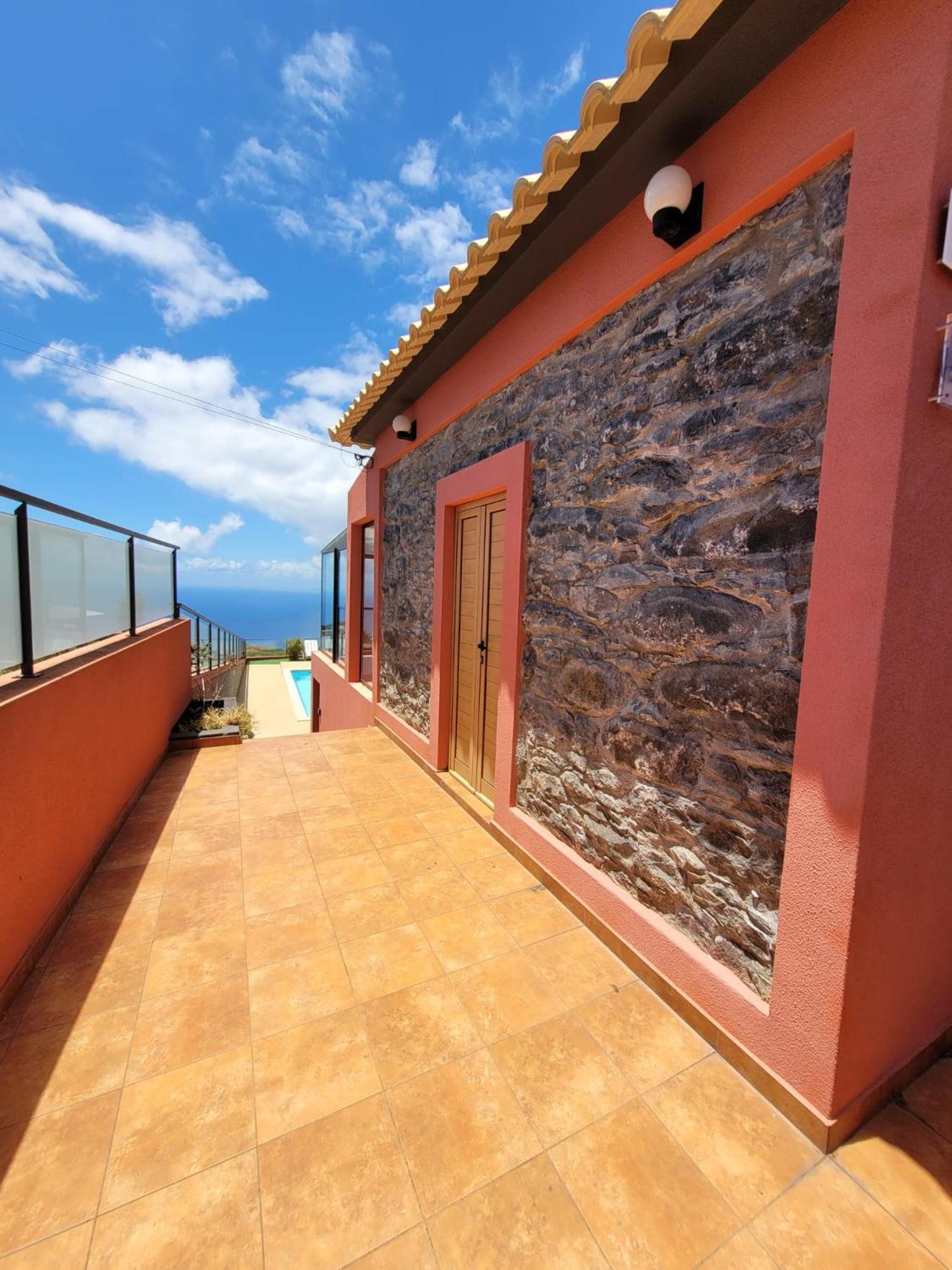 Sunset Paradise Villa With Heated Pool * Calheta (Madeira)