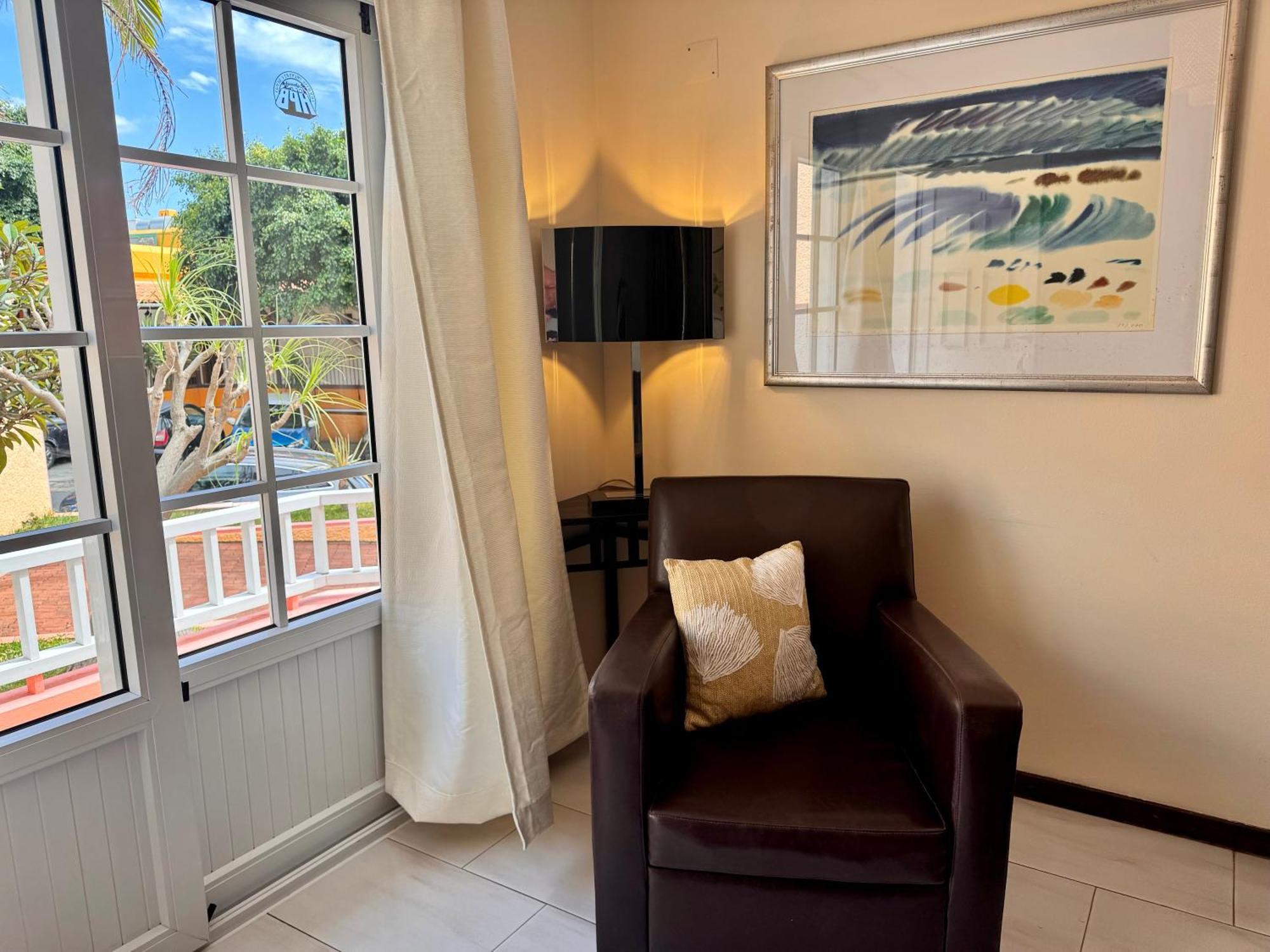 Falesia Gardens Holiday home *