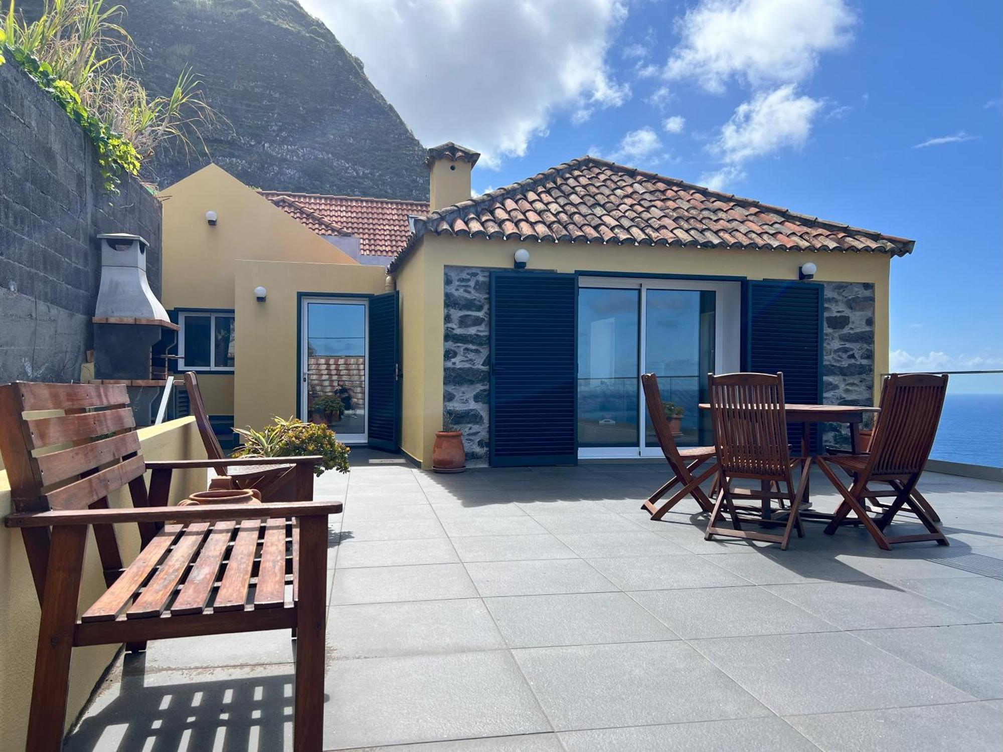 Refugio Do Ilheu Holiday home *