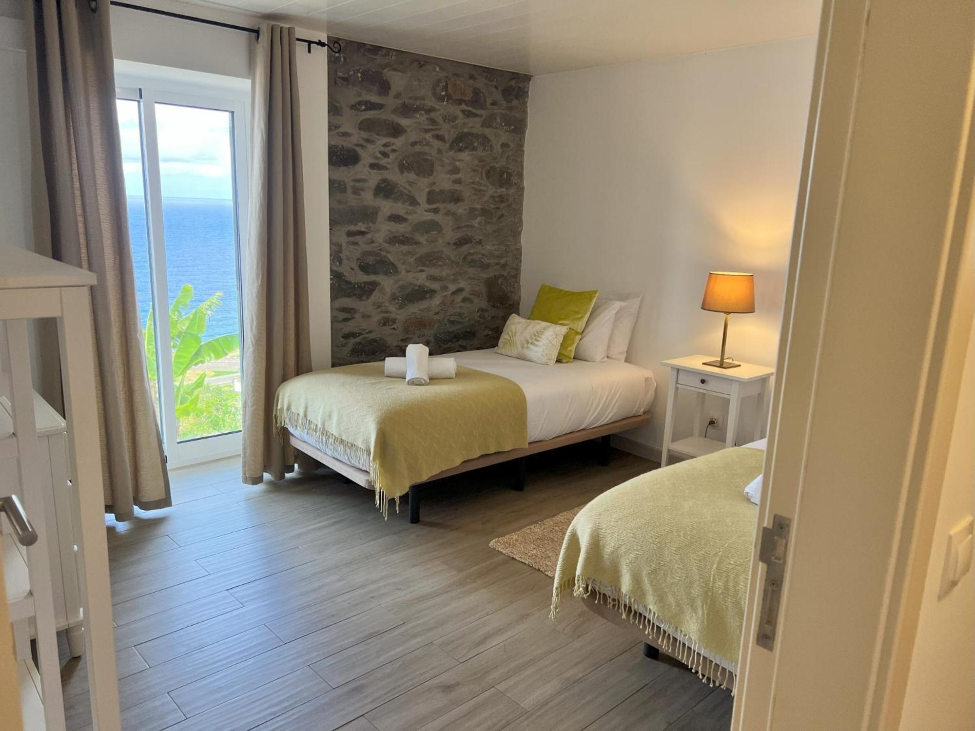 Refugio Do Ilheu Holiday home Porto Moniz