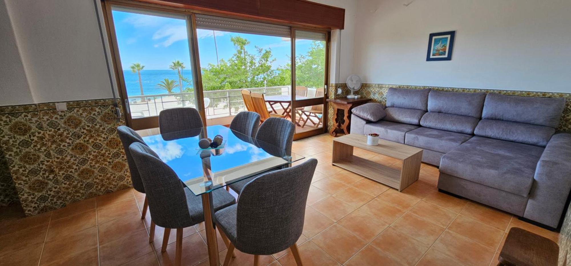 Apartment T3 - 1ºesq Beira Mar 11 - Casas & Papeis Armacao de Pera