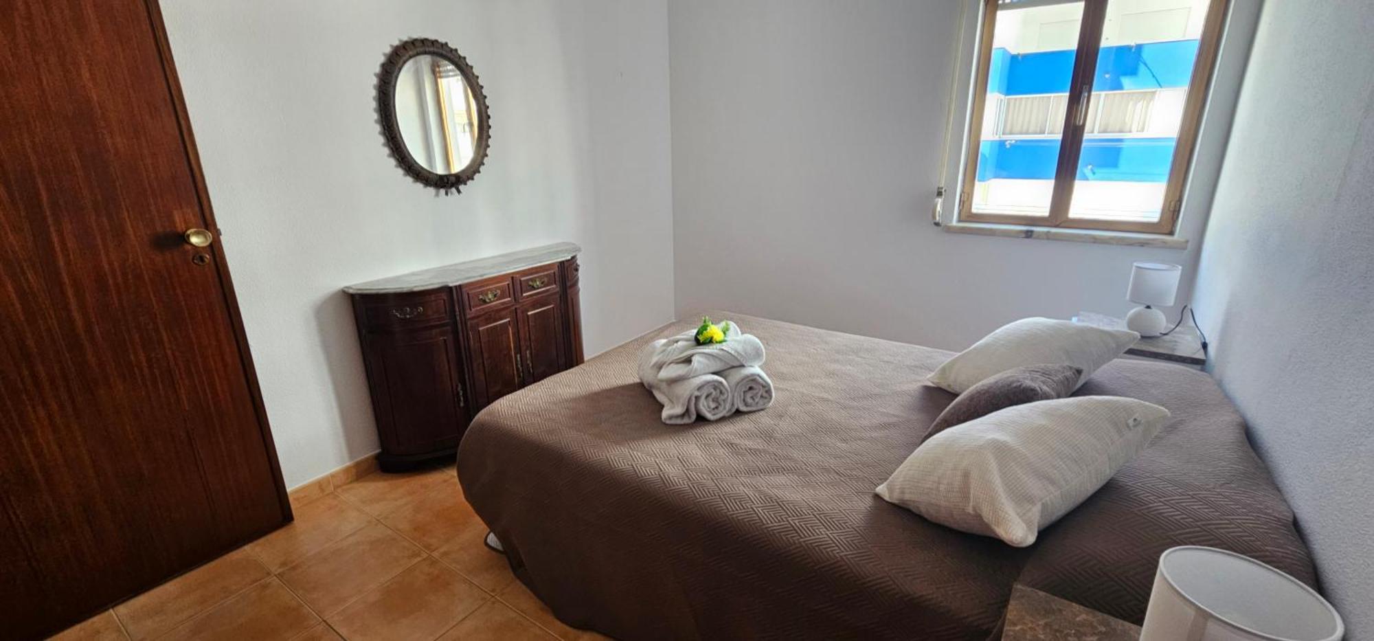 Apartment T3 - 1ºesq Beira Mar 11 - Casas & Papeis *