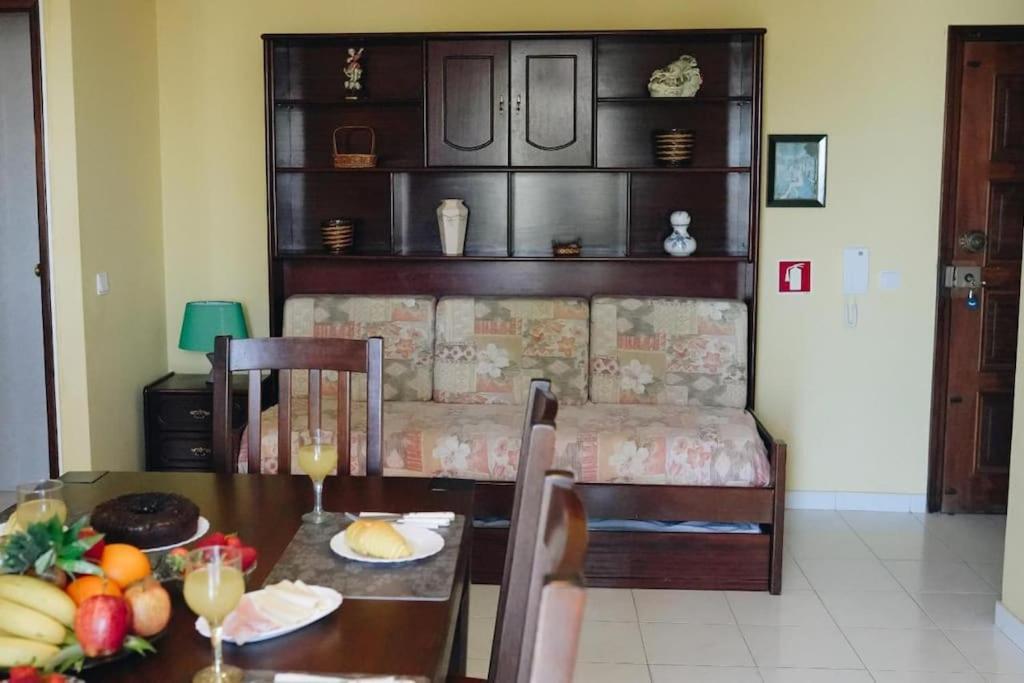 Sea View 5c Apartment