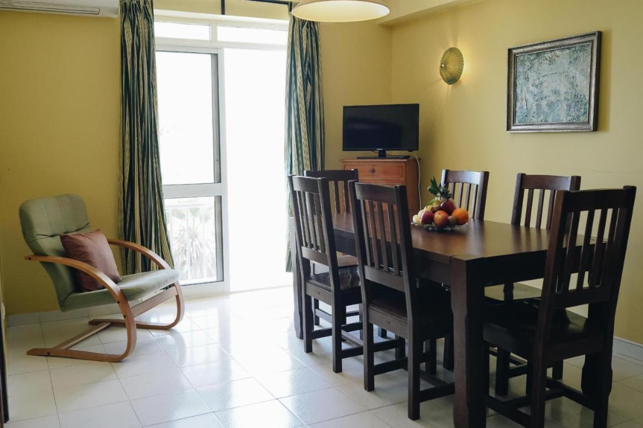 Sea View 5c Apartment *