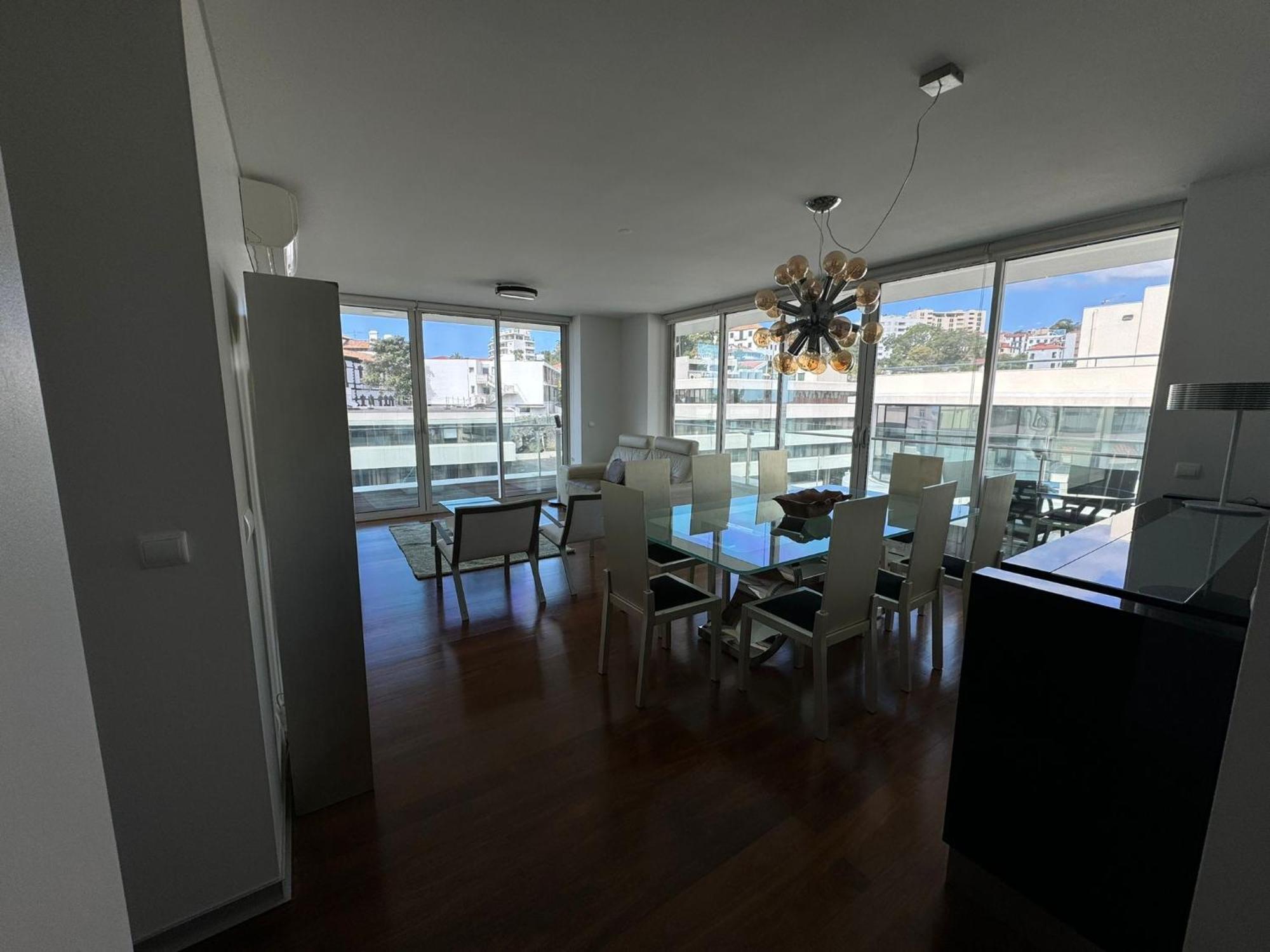 Apartamento Next Corner Plaza