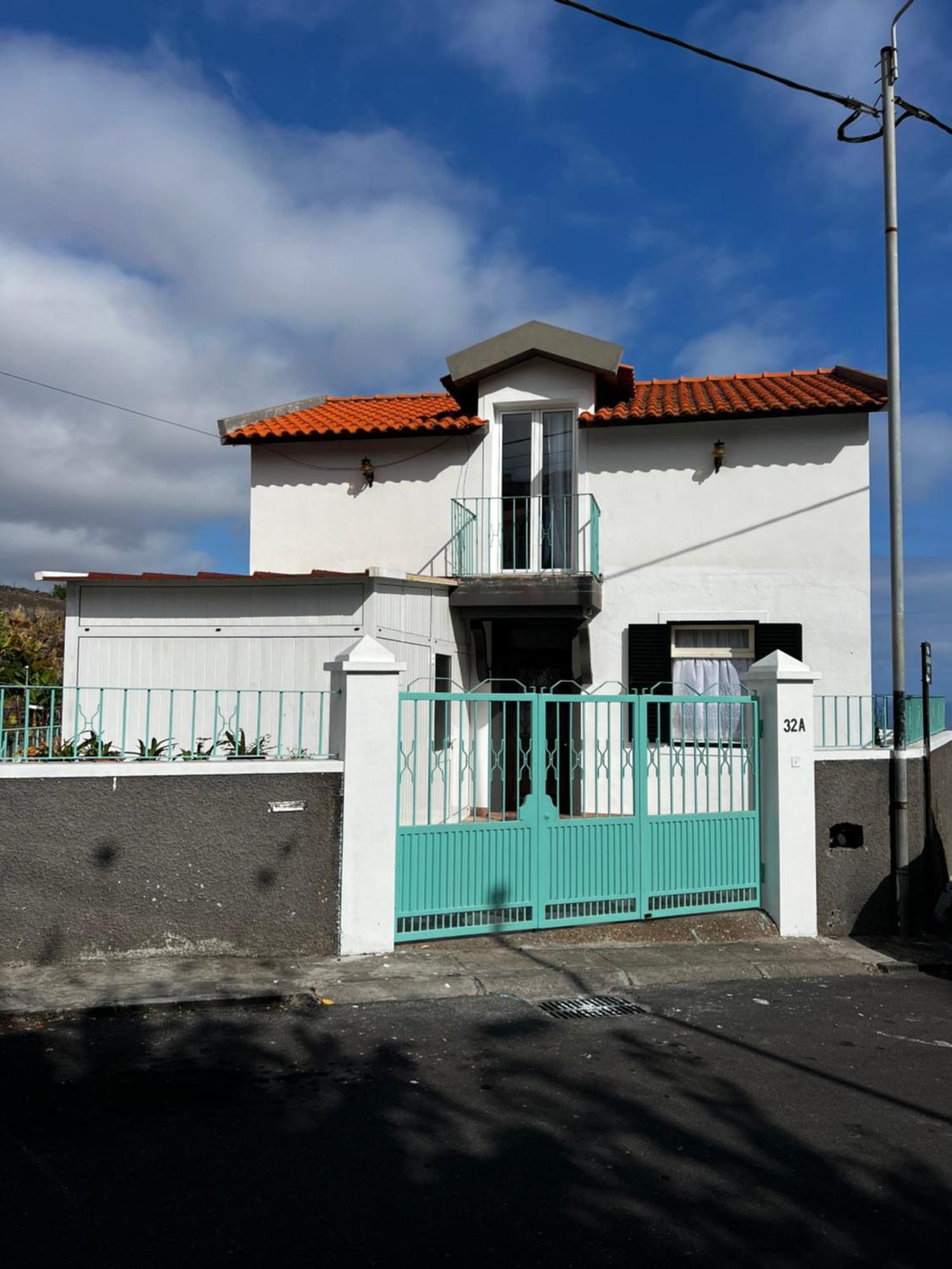 Habitación en casa particular Away From Funchal (Madeira)