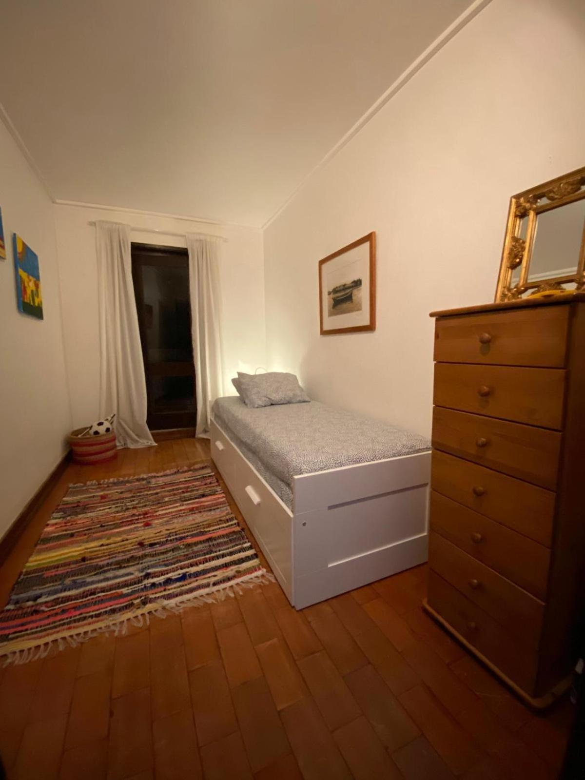 Apartamento A Casa De Com Vista Mar Sesimbra