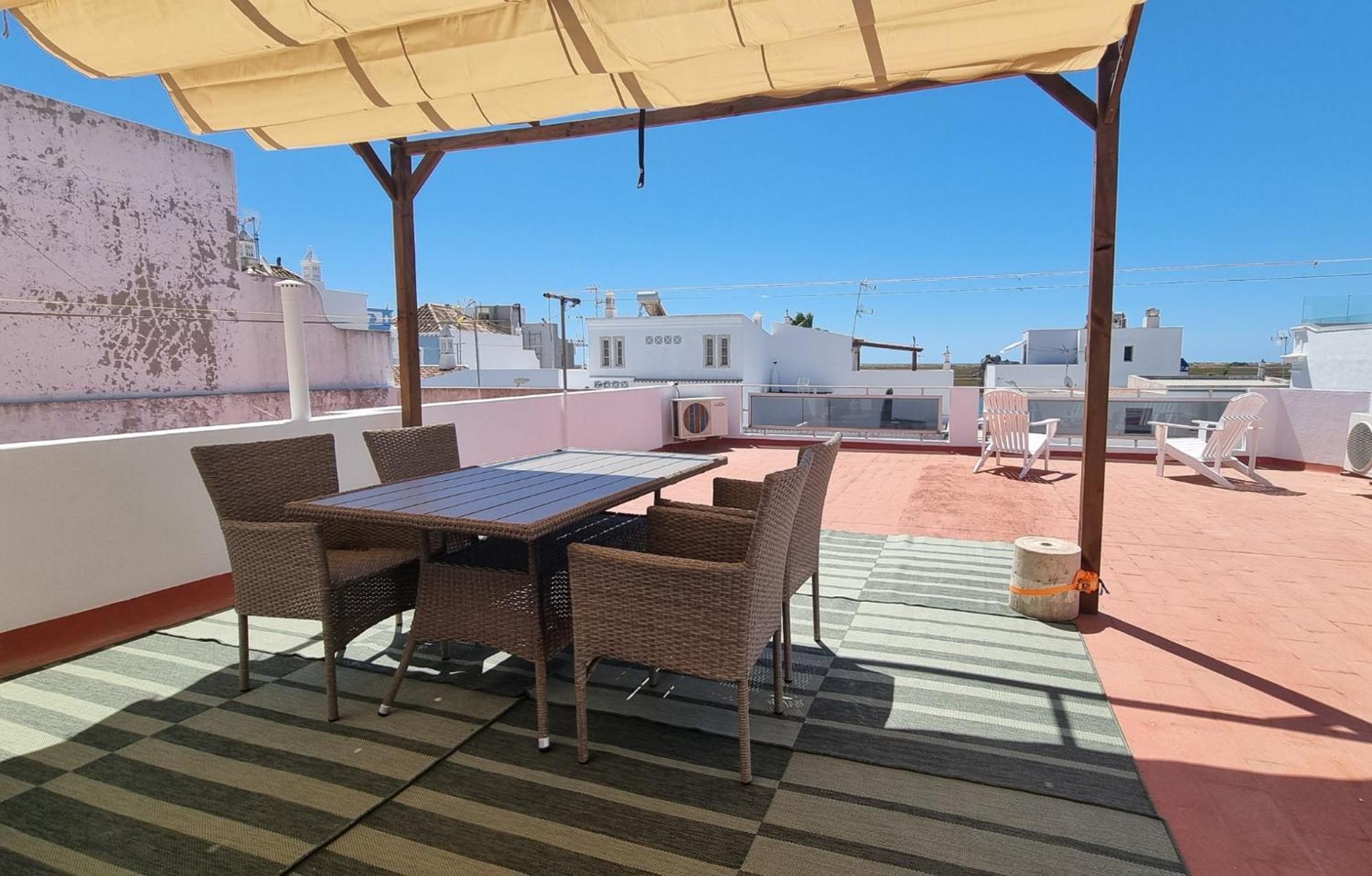 Santa Luzia Casa Girassol, Tavira Sea View, 2 Minutes To Ferry Holiday home Santa Luzia (Tavira)