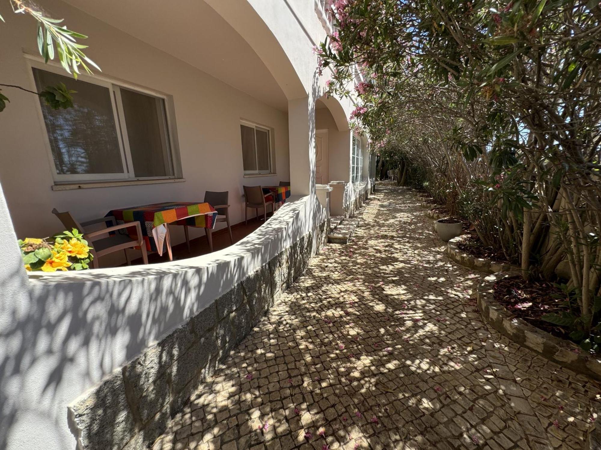 Bed & Breakfast Beachhouselagos *