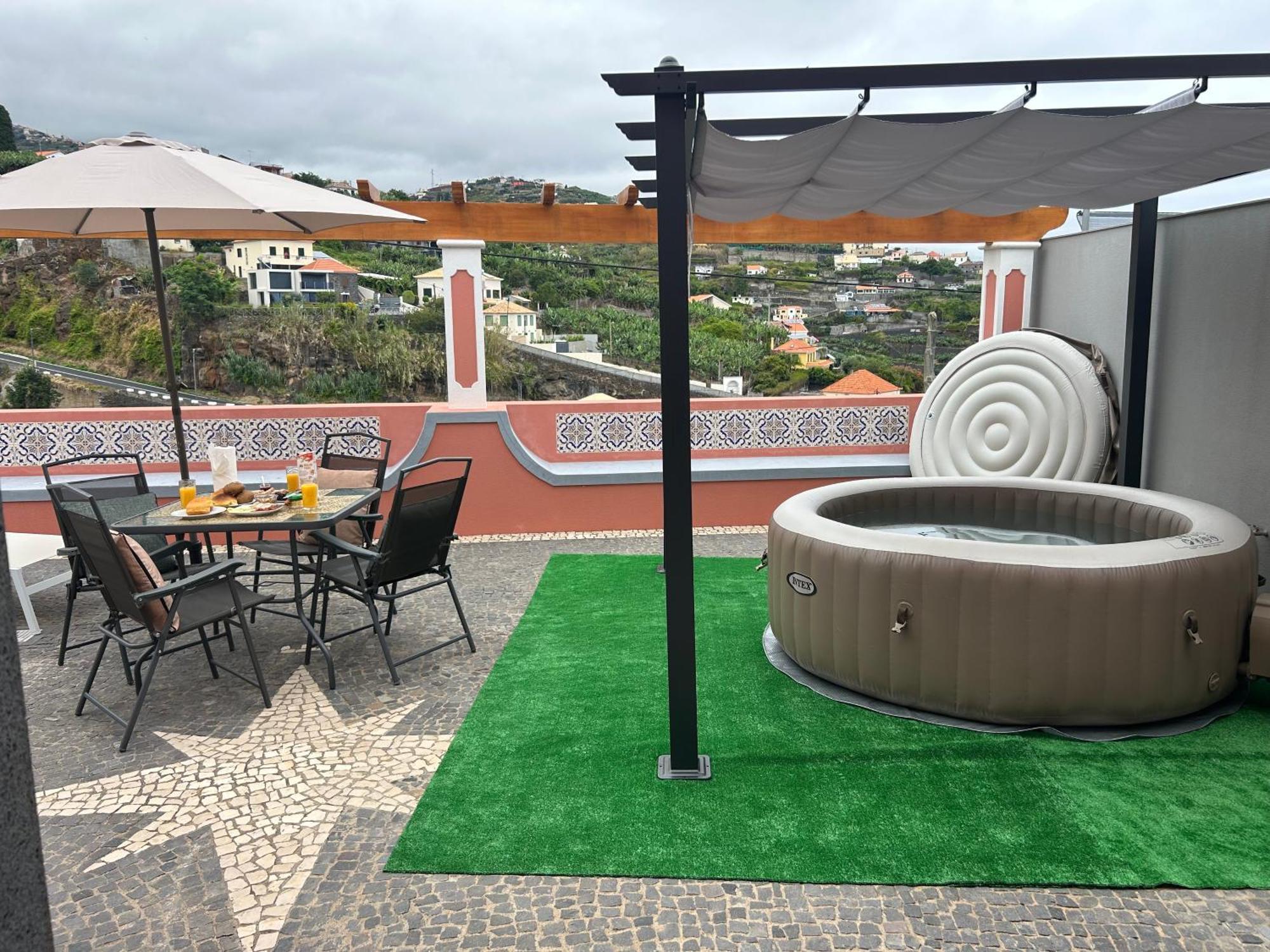 House Of The Sun * Ponta do Sol (Madeira)
