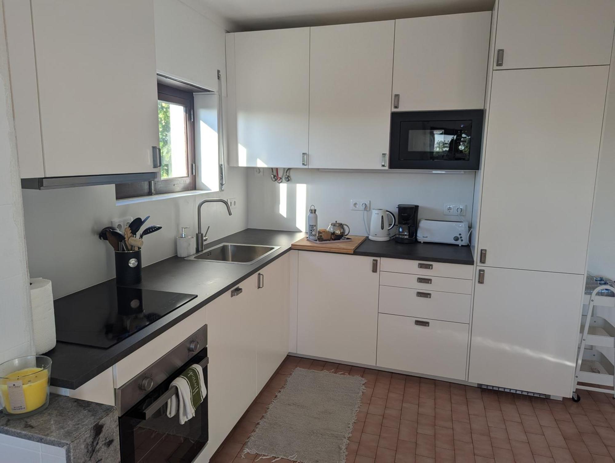 Rustic Retreat - Country With Large Garden, Exquisite Gym, And Nearby The Vakantiehuis