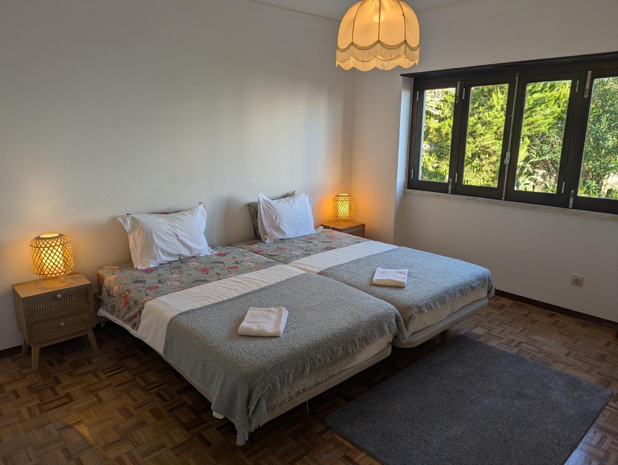 Rustic Retreat - Country With Large Garden, Exquisite Gym, And Nearby The