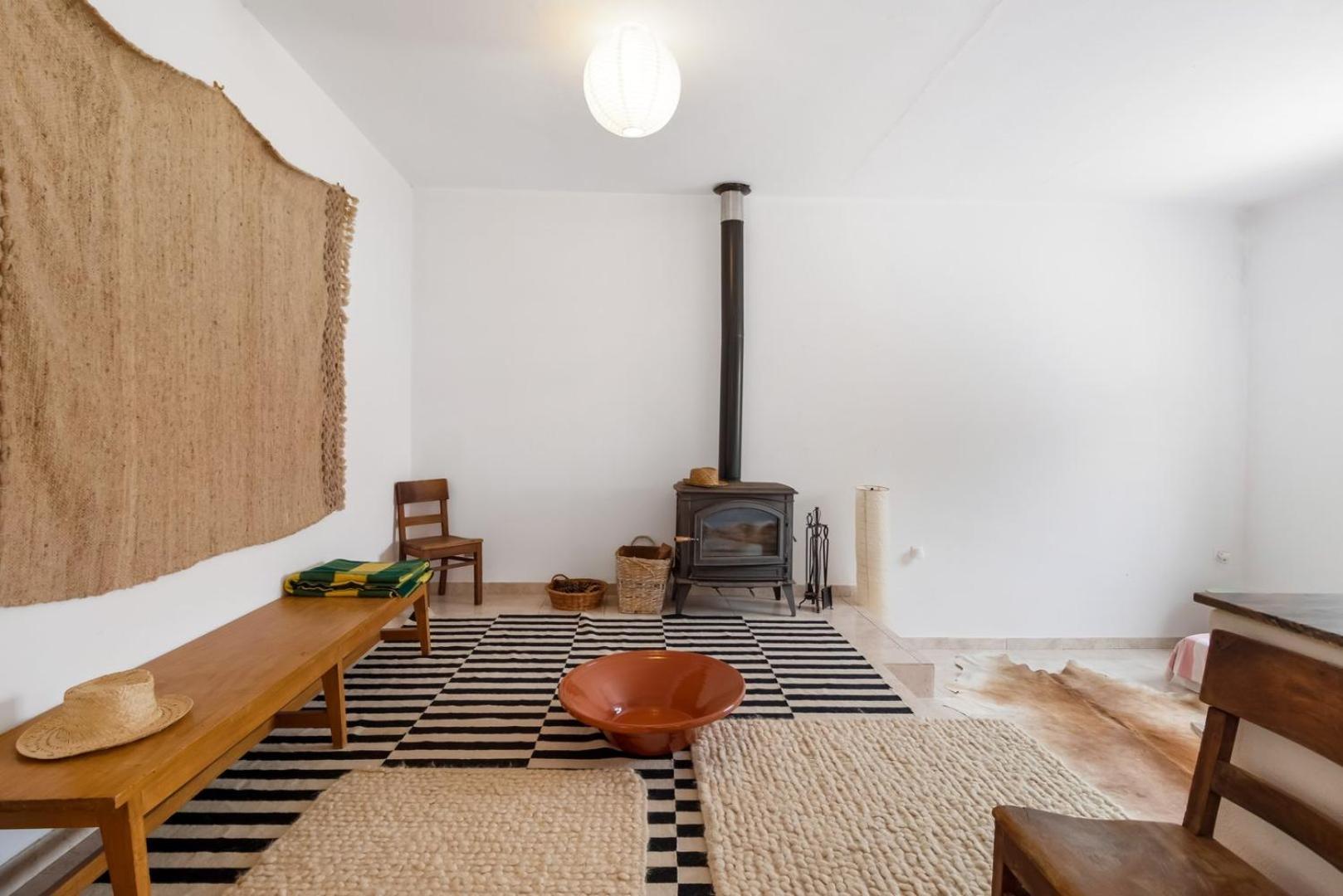 Apartment Pink Fisherman's On Fonte Da Telha | By Airnest