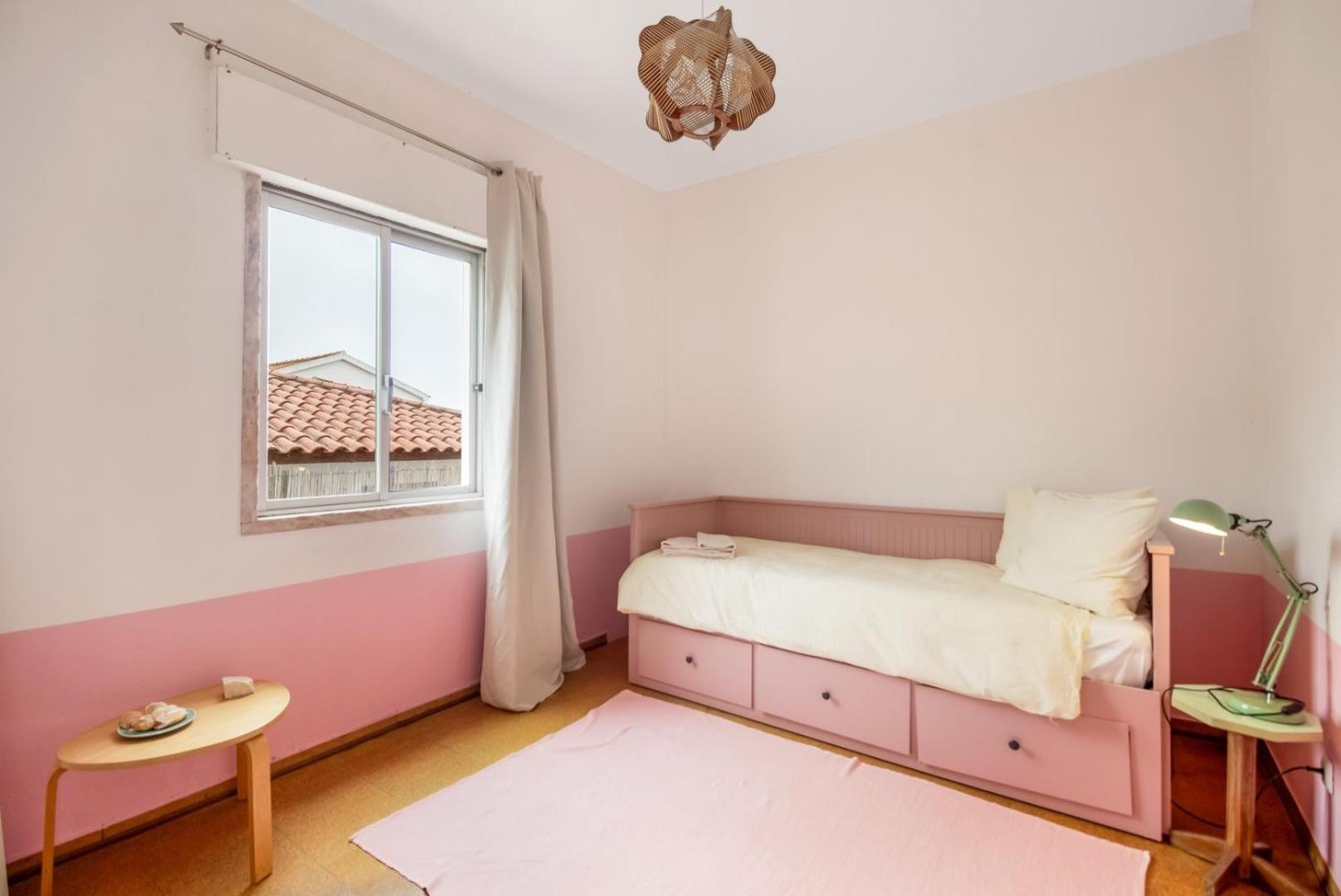 Pink Fisherman's On Fonte Da Telha | By Airnest Apartment Costa da Caparica