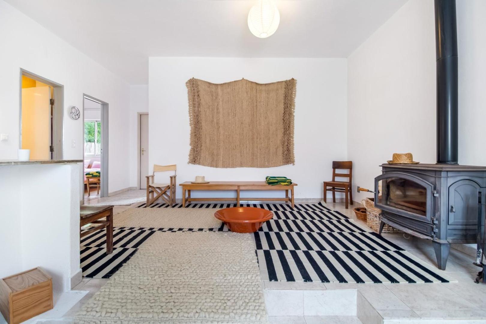 Apartment Pink Fisherman's On Fonte Da Telha | By Airnest *