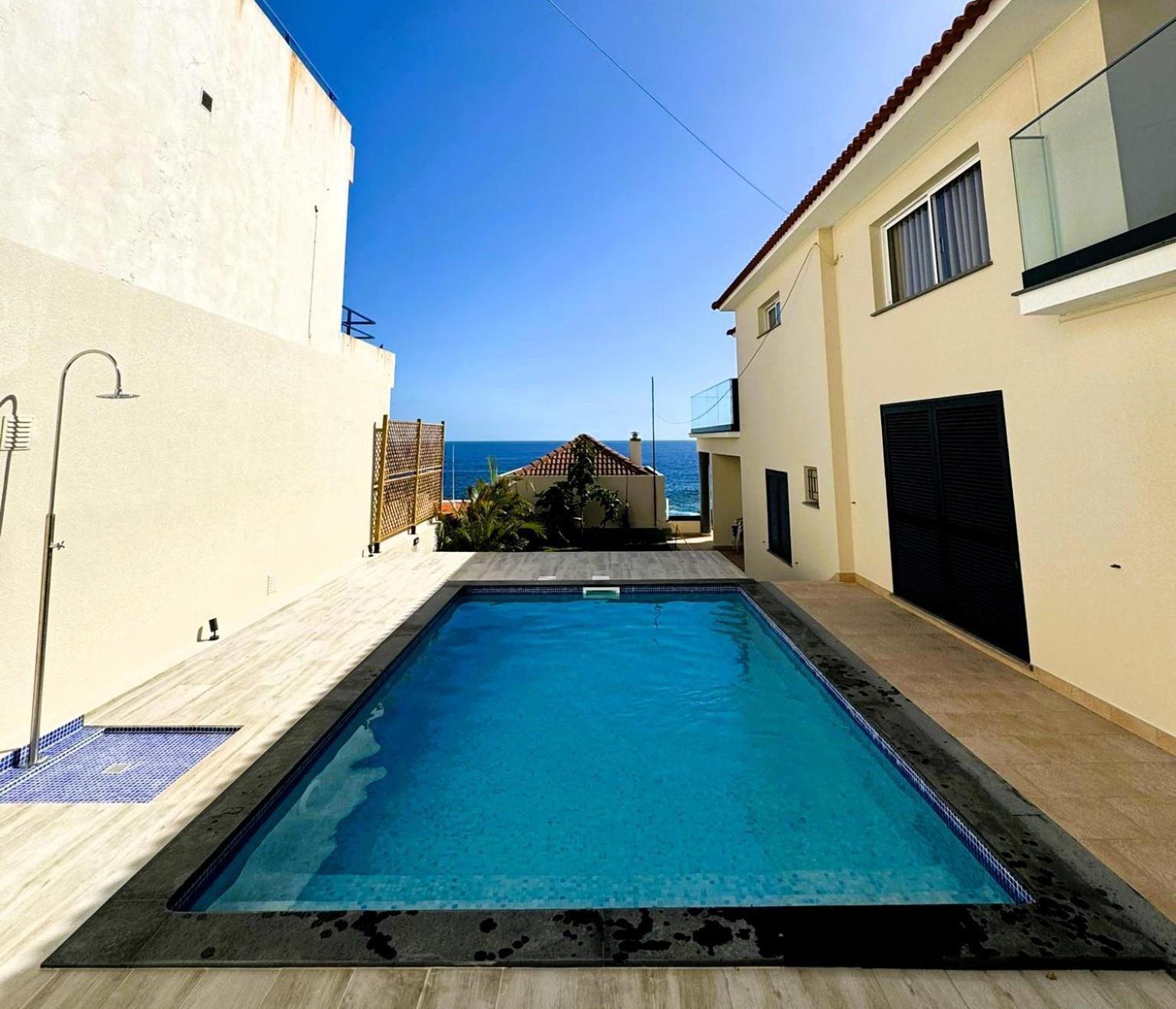 Pearls Villa *