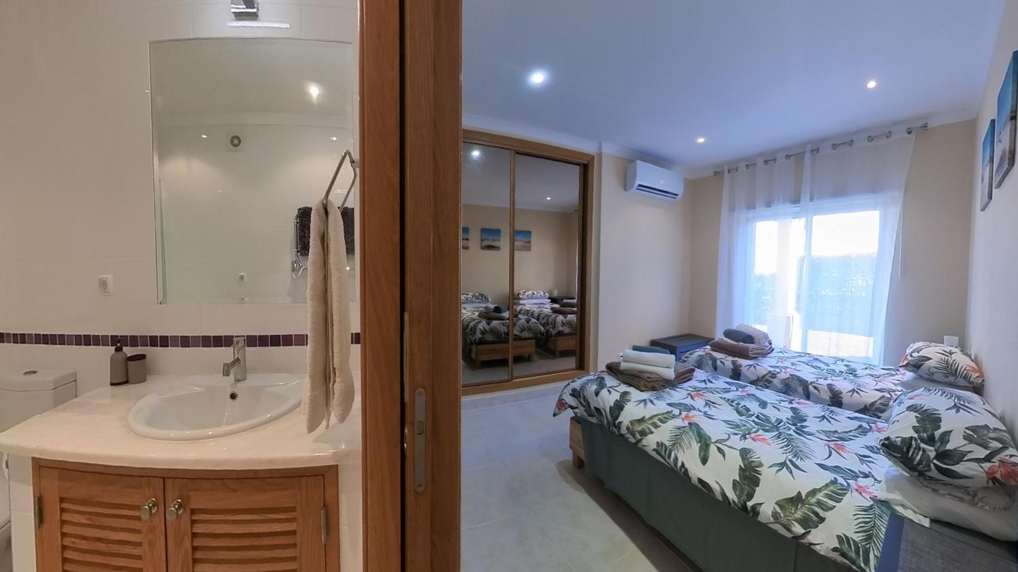 The View - Santo Antonio Villas, Golf & 4* Salema
