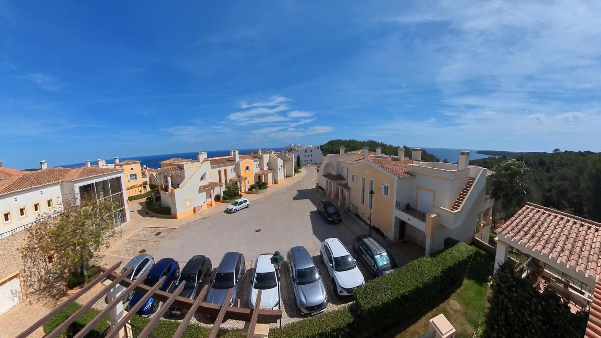 Resort The View - Santo Antonio Villas, Golf & Salema