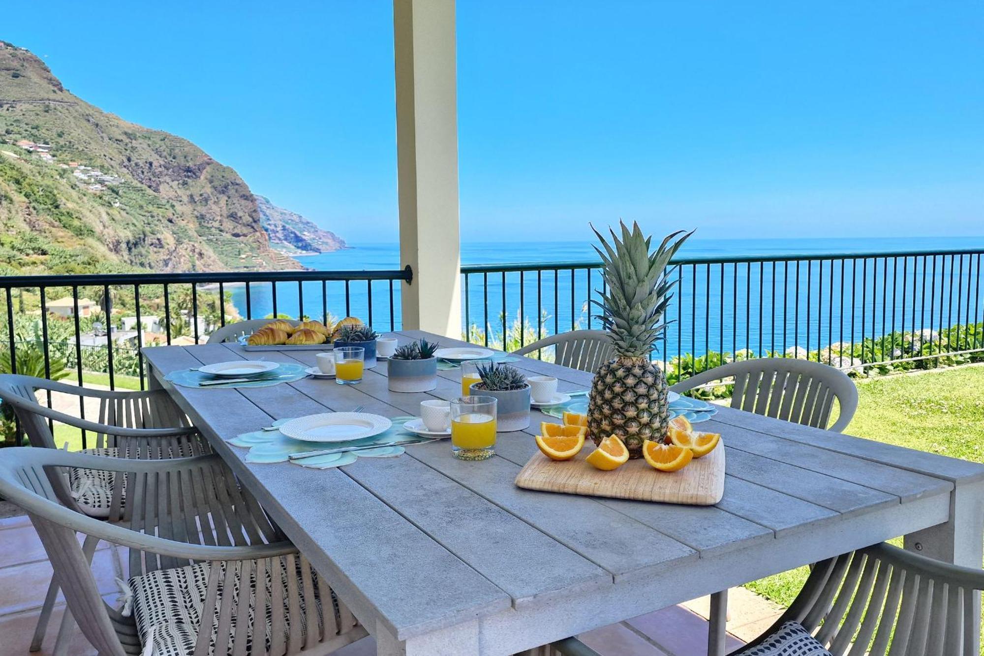 Casa Da Faja Sea Front Clifftop By Lovelystay