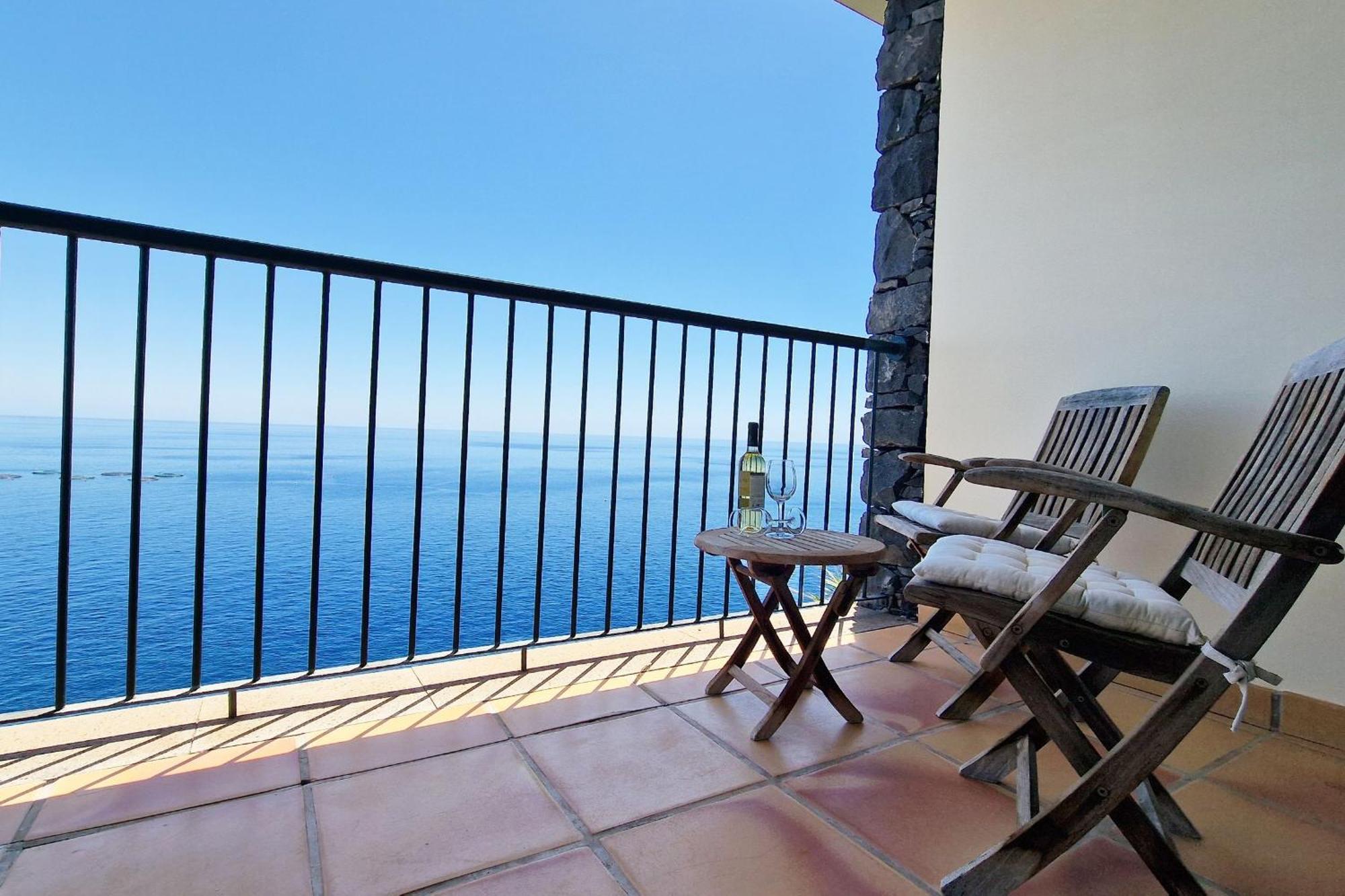 Casa Da Faja Sea Front Clifftop By Lovelystay