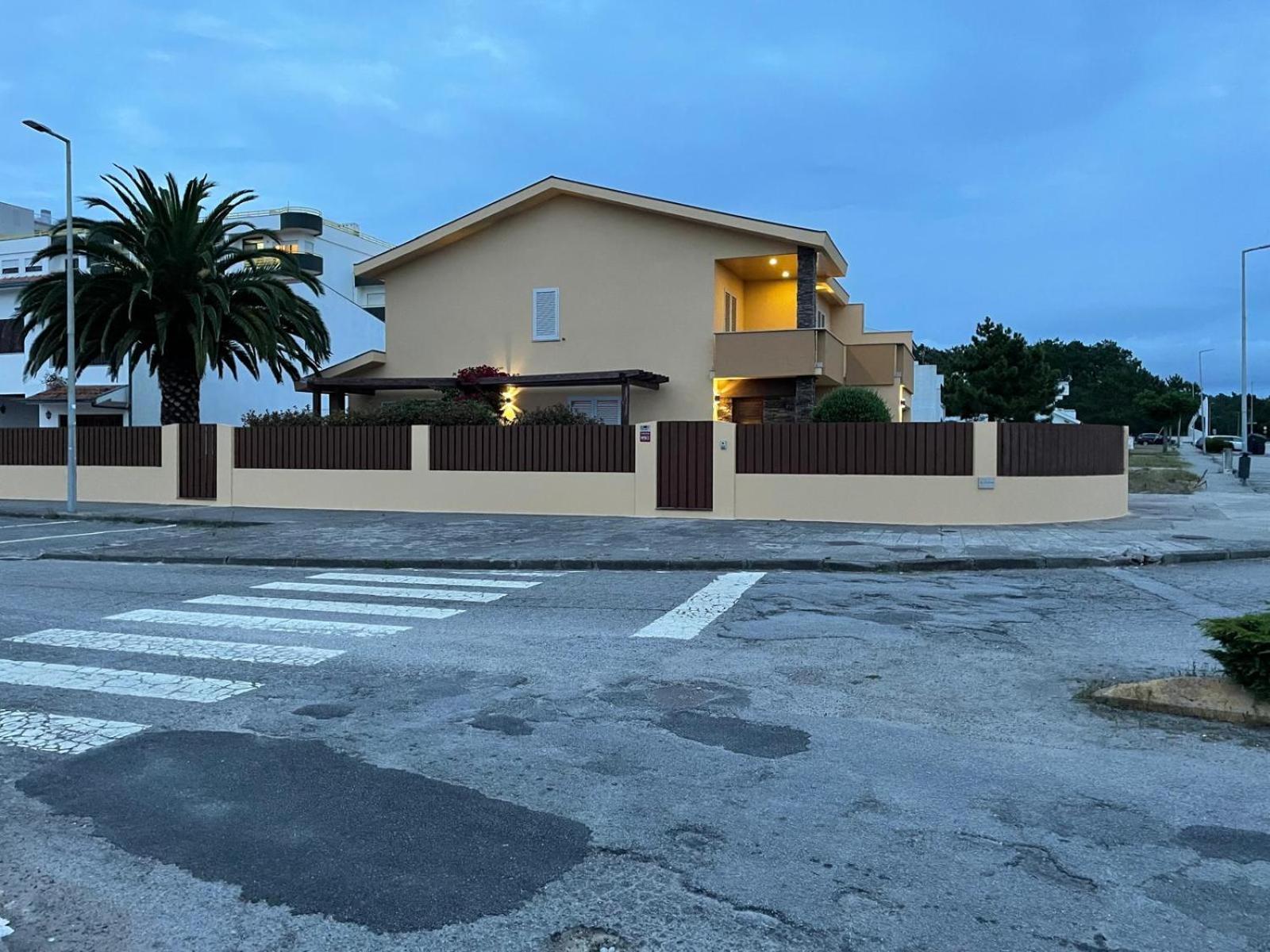 Casa Atlantico - 5 Minutes From The Holiday home *