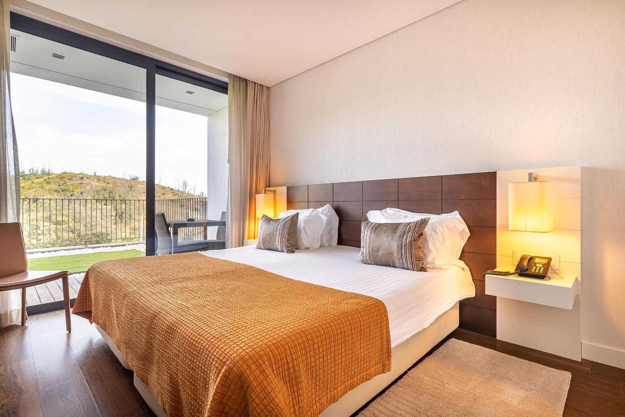 Hotel &