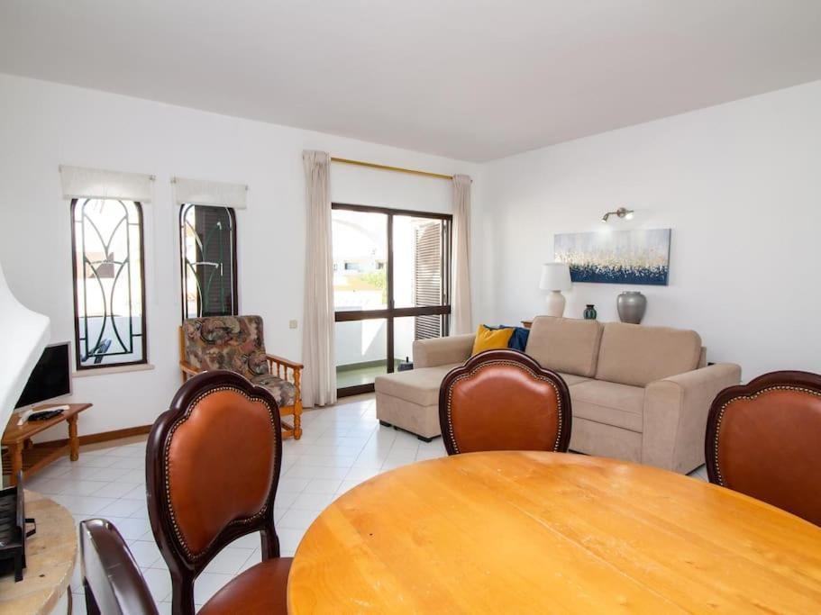 Areias - Oura & Bbq & The Oura Strip Apartment *