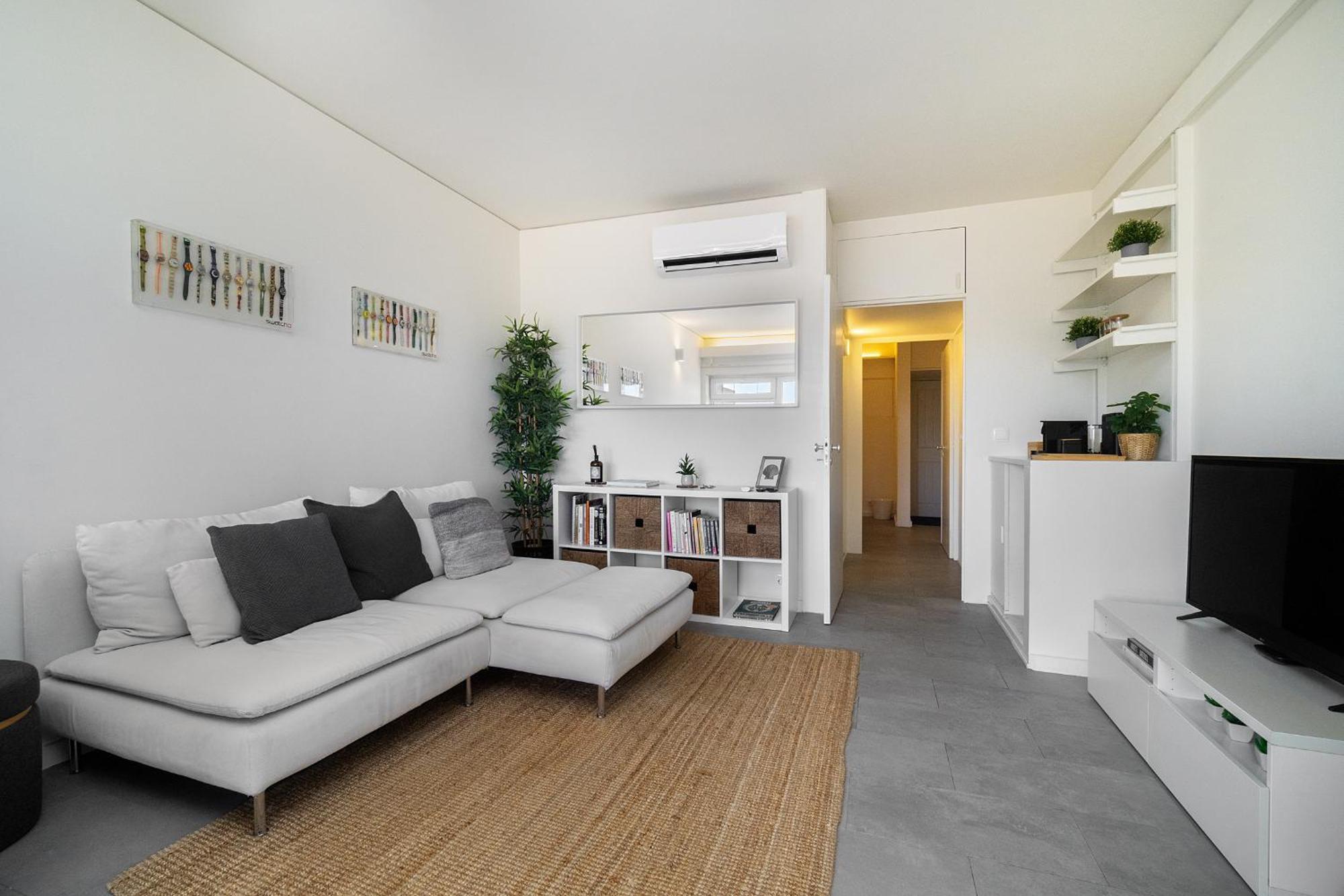 Whome Study & Surf Carcavelos 1-bed By & Nova Sbe Carcavelos (Lisbon)