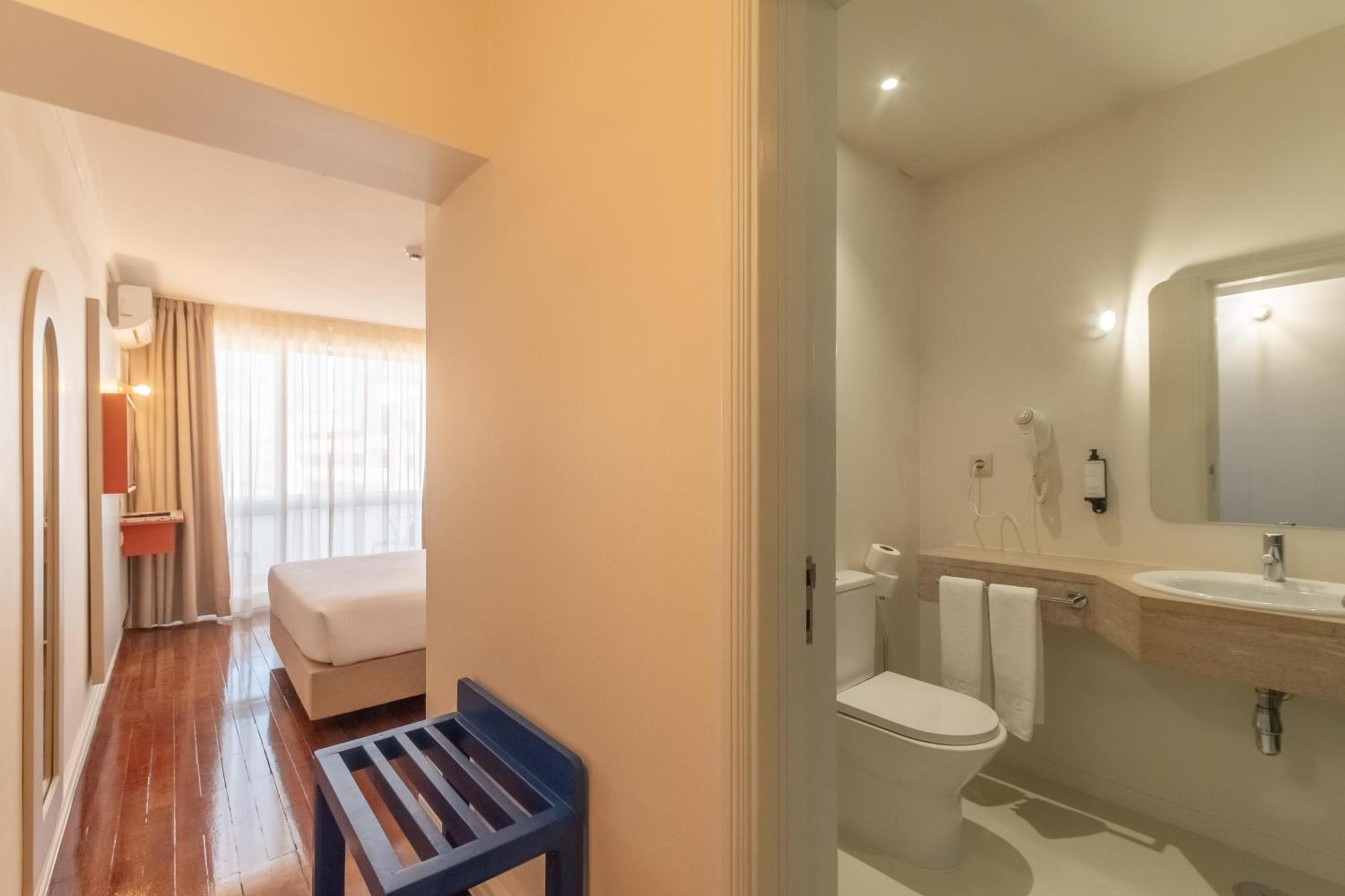 Wot Montemar Hotel