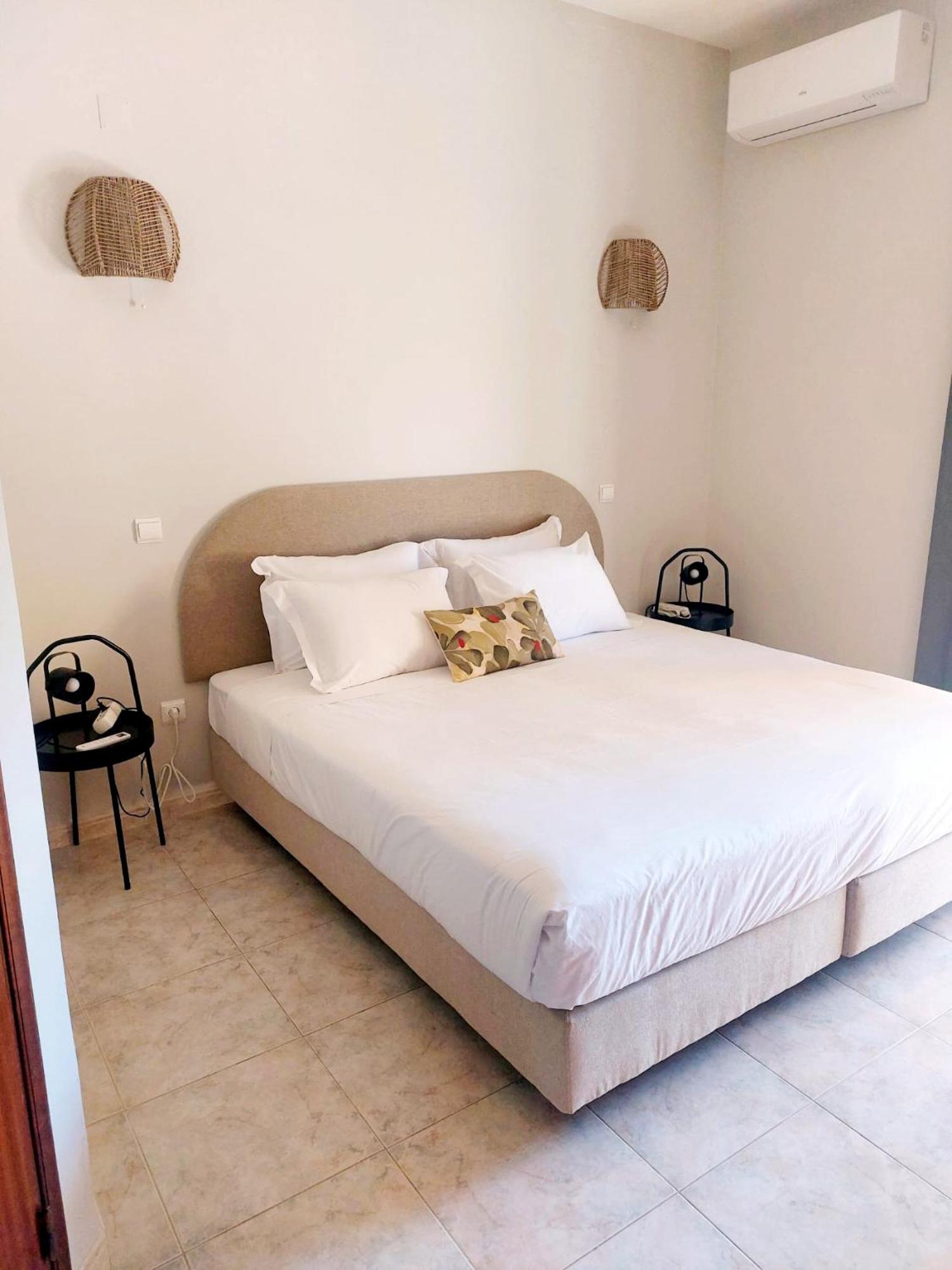Wot Algarve Hotel Almancil