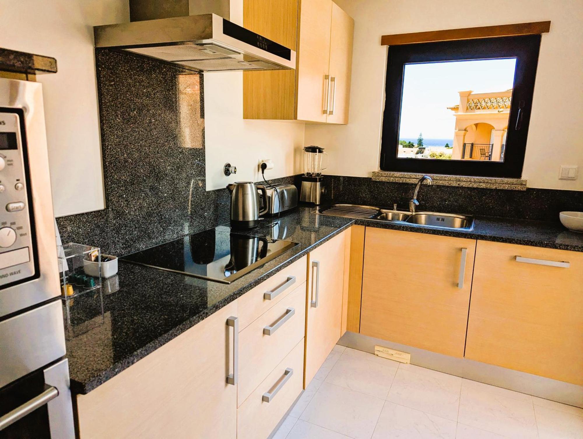 Apartment Luxury 3-bedroom At High-end Da *