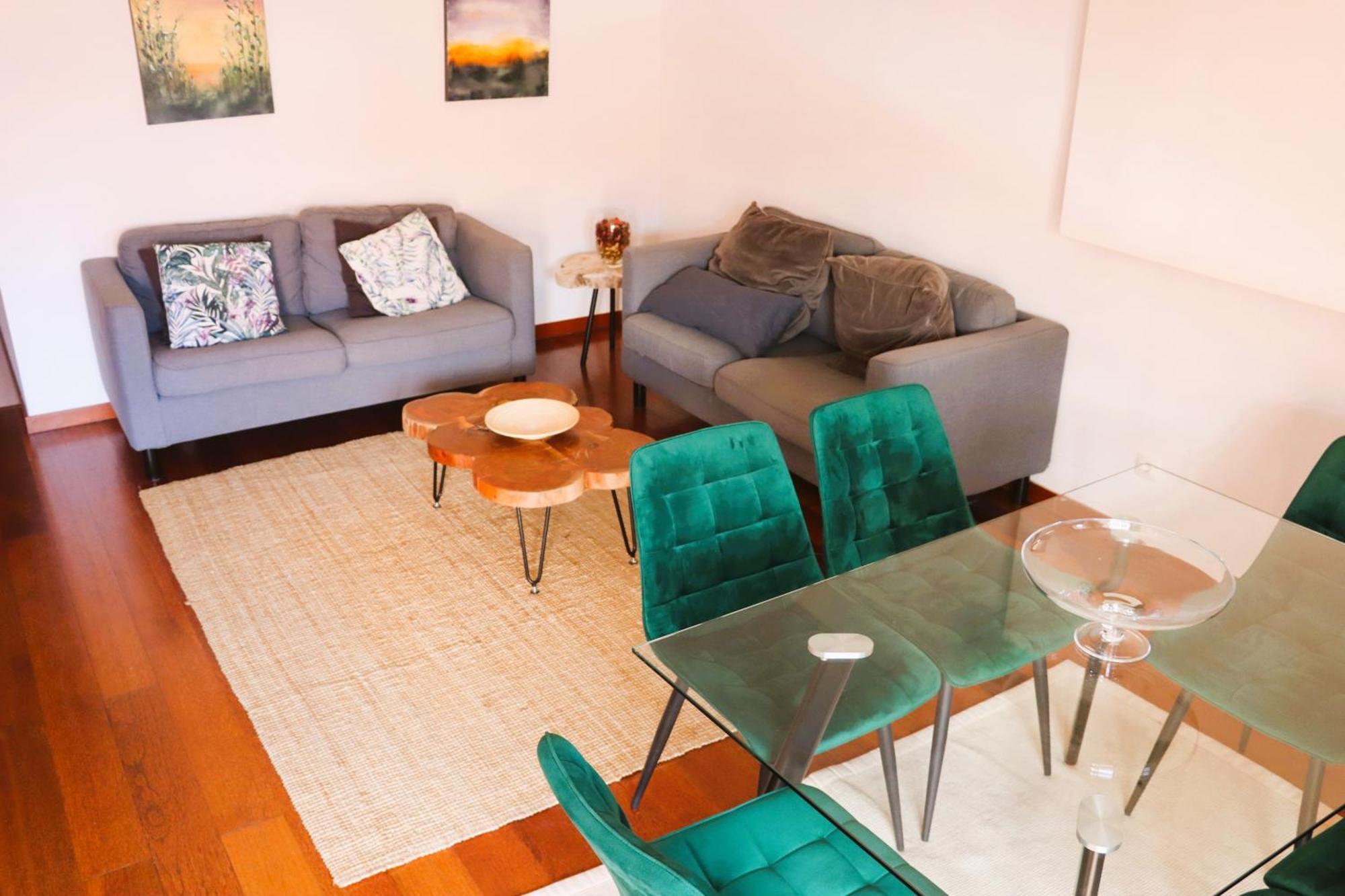 Luxury 3-bedroom At High-end Da Apartment