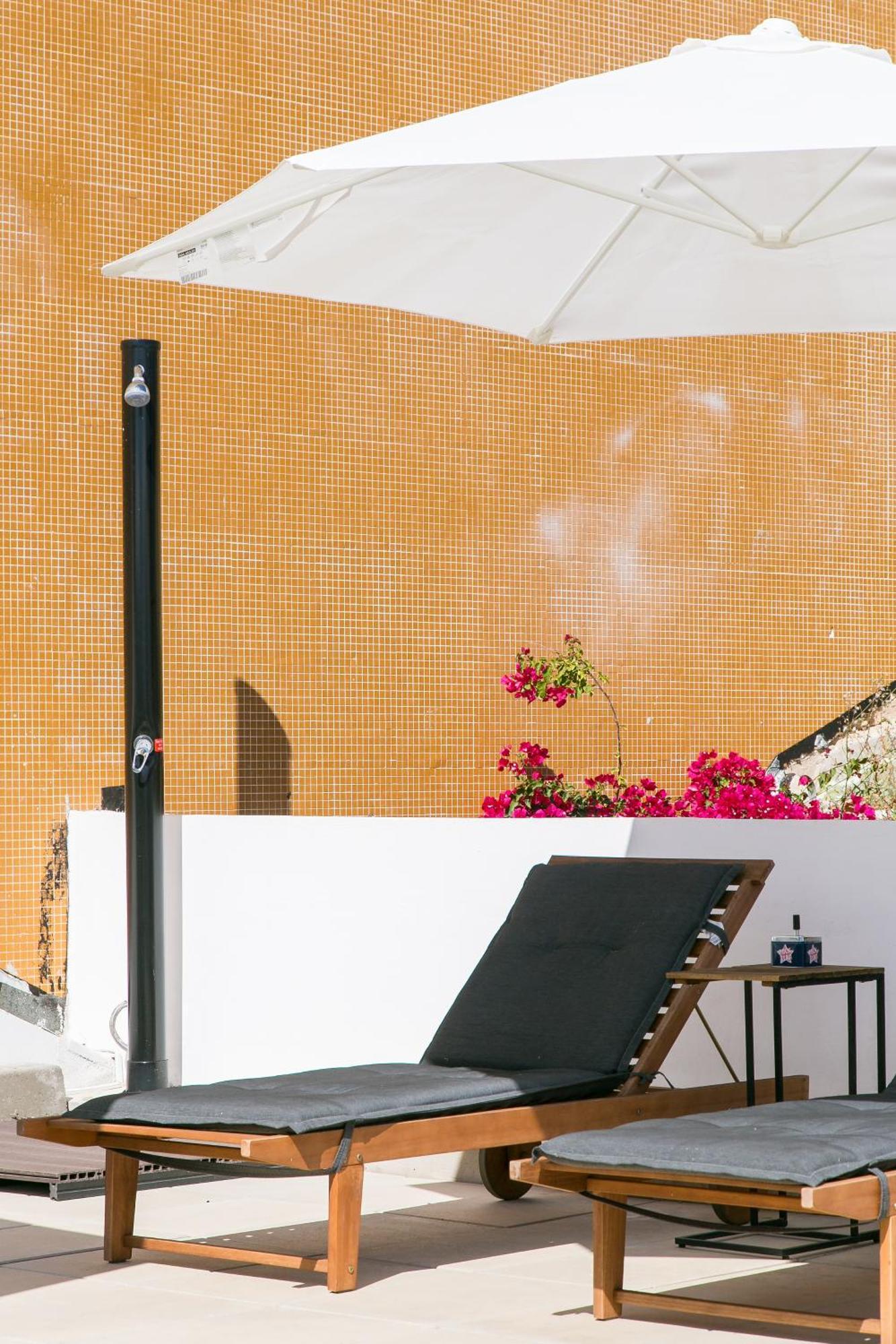 Golden Experience Guest house