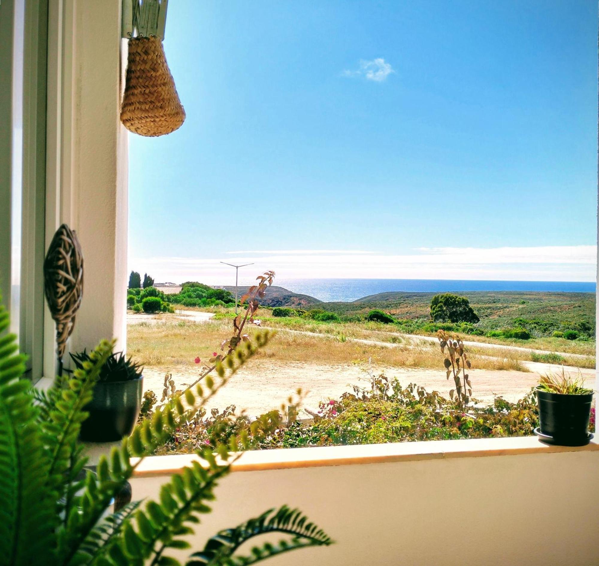 Bela Vista_cozy With Sea View Apartment