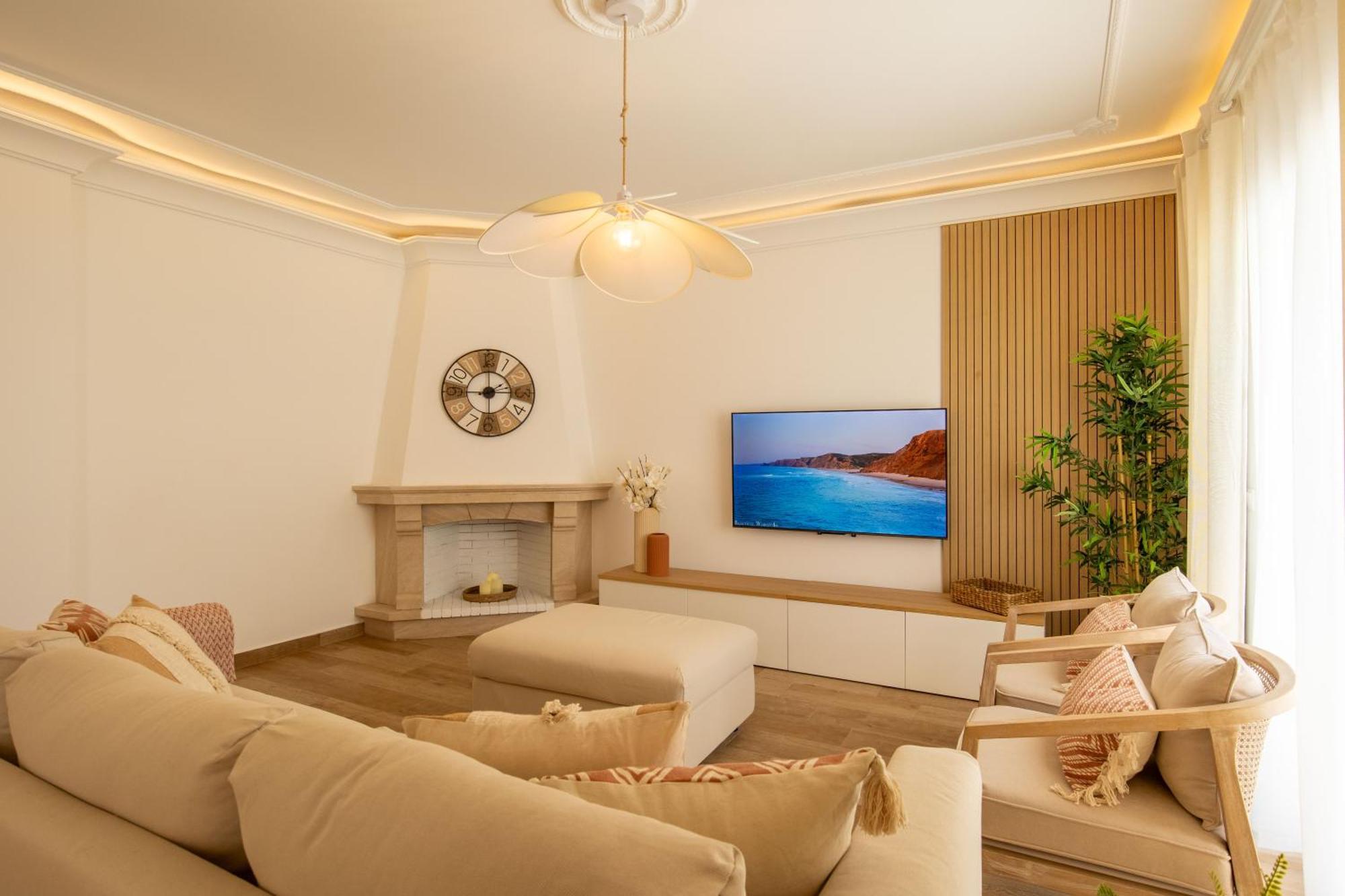 Luxuosa Com Piscina, Garagem E Vista Mar Villa
