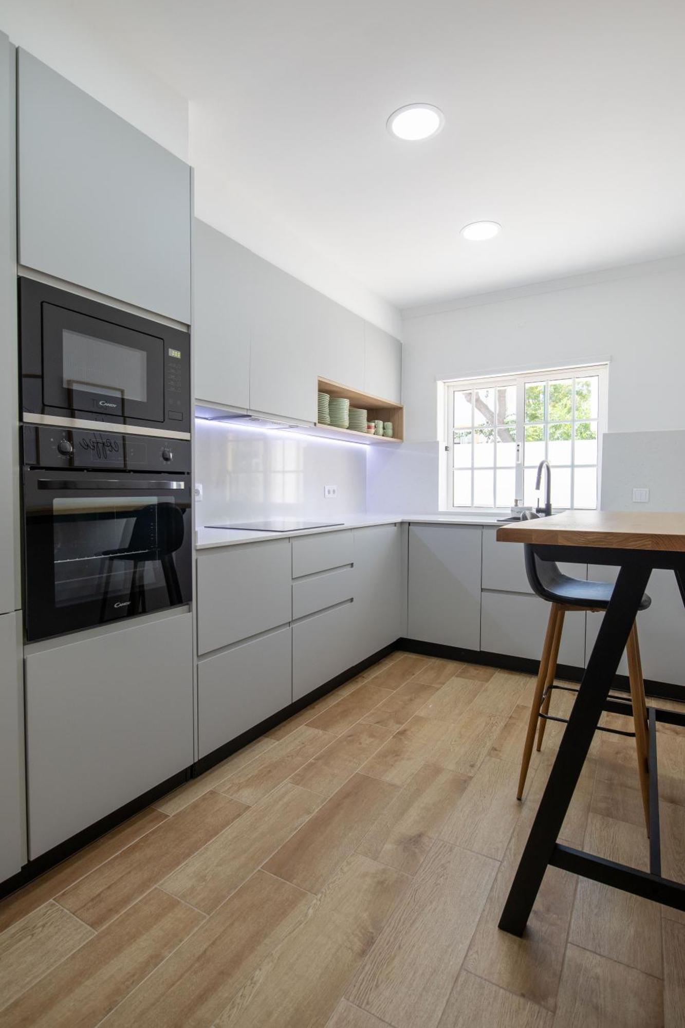 Luxuosa Com Piscina, Garagem E Vista Mar Tavira