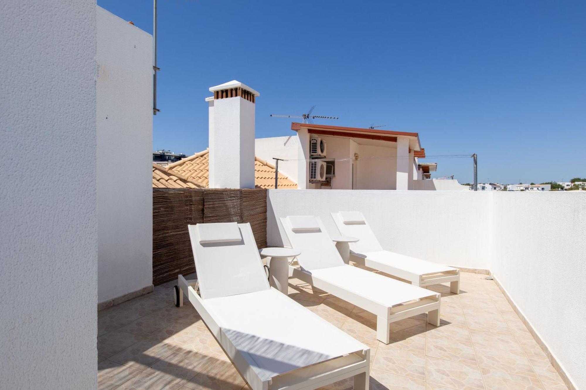 Luxuosa Com Piscina, Garagem E Vista Mar *