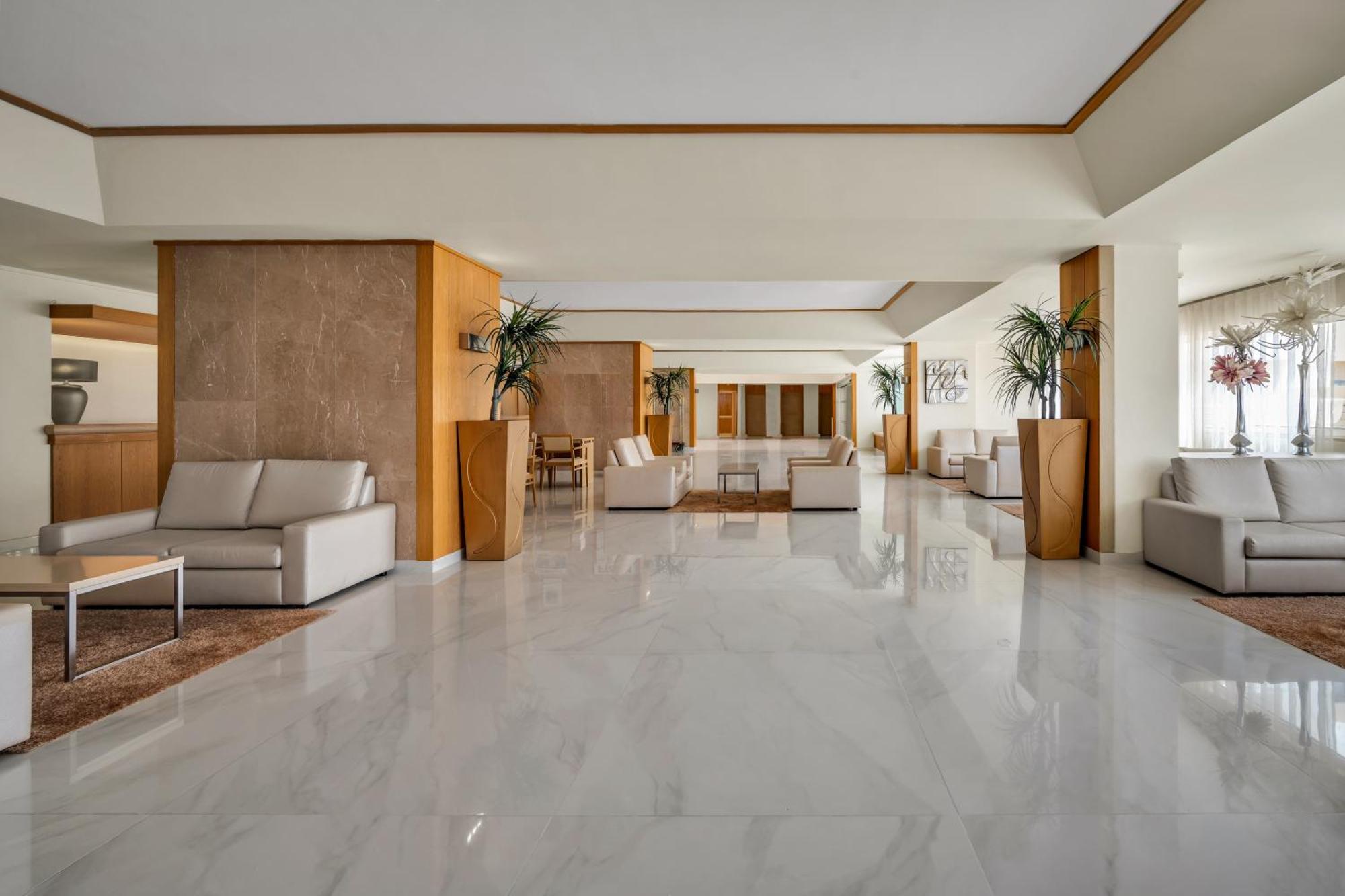 Sol & Hotel