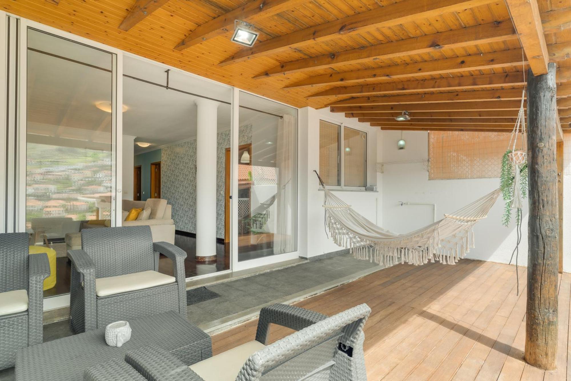 Alfa I Apartment *