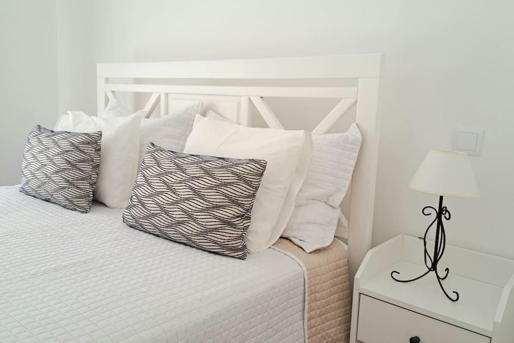 Vakantiehuis 5 Bedroom House In Luz, Lagos *