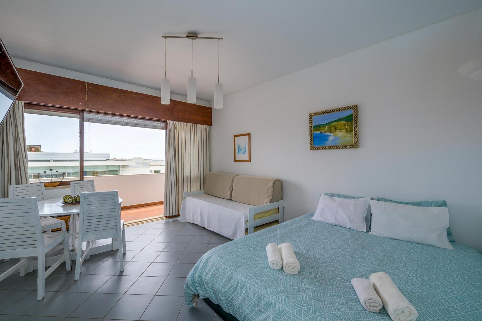 Magnific Sea View Apartment