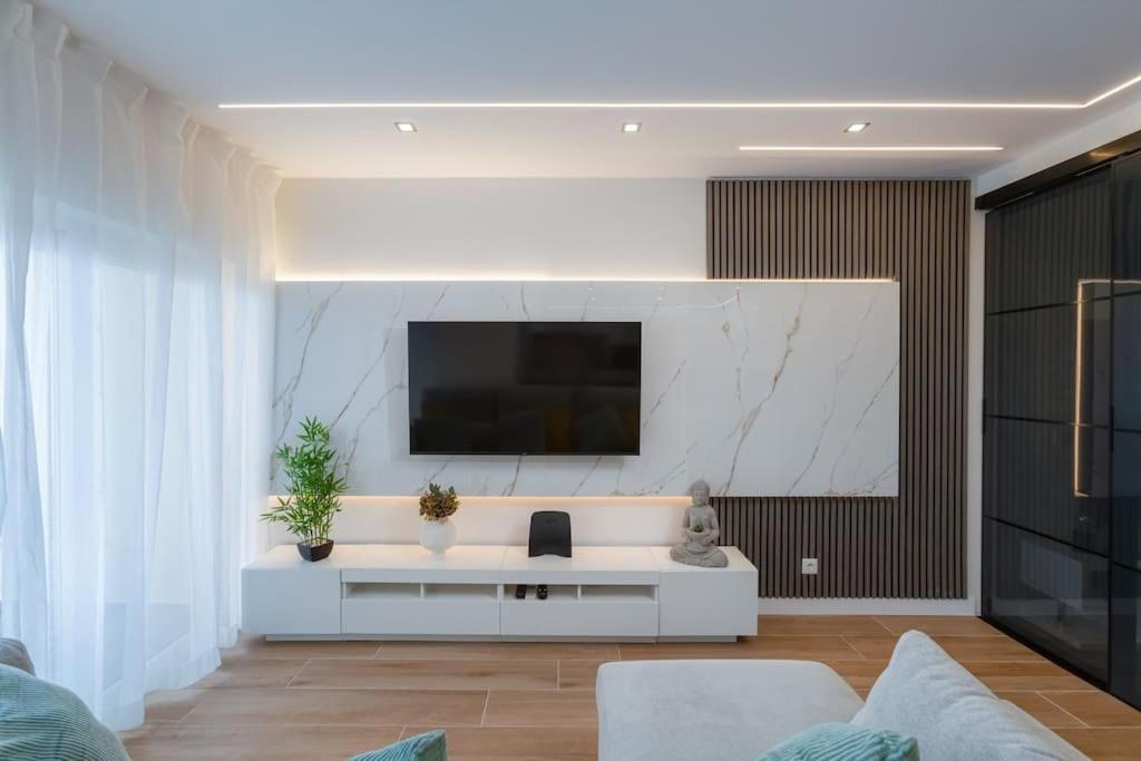 Apartment The Noble - Luxury Stylish With Sea View